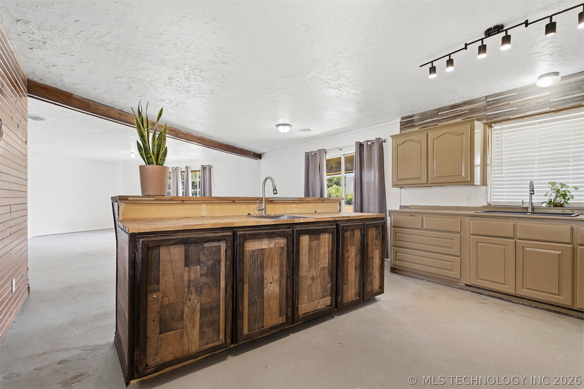 33247 Brushy Mound Lane Marietta OK 73463
