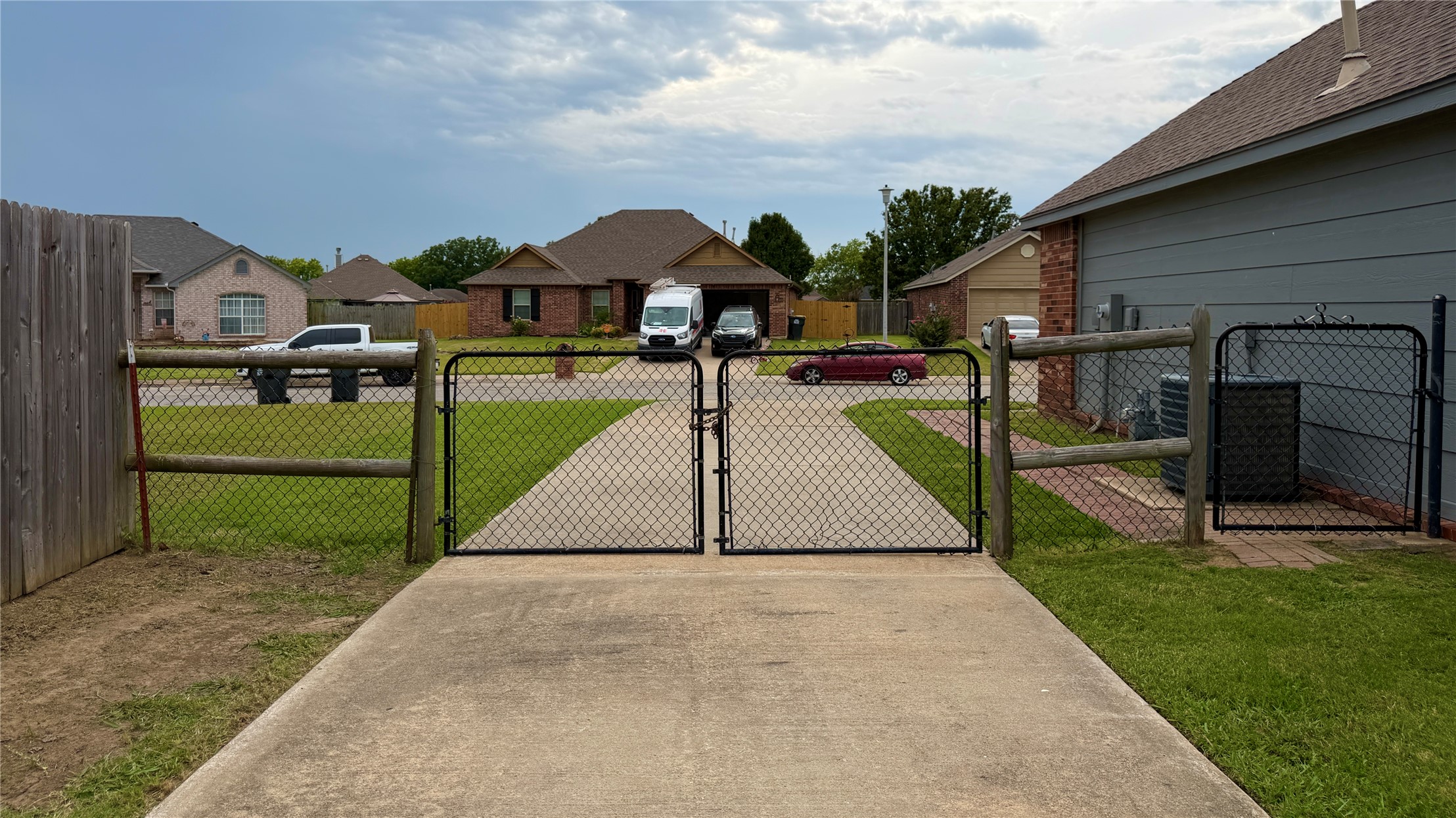 11225 S 275th Eastavenue Coweta OK 74429