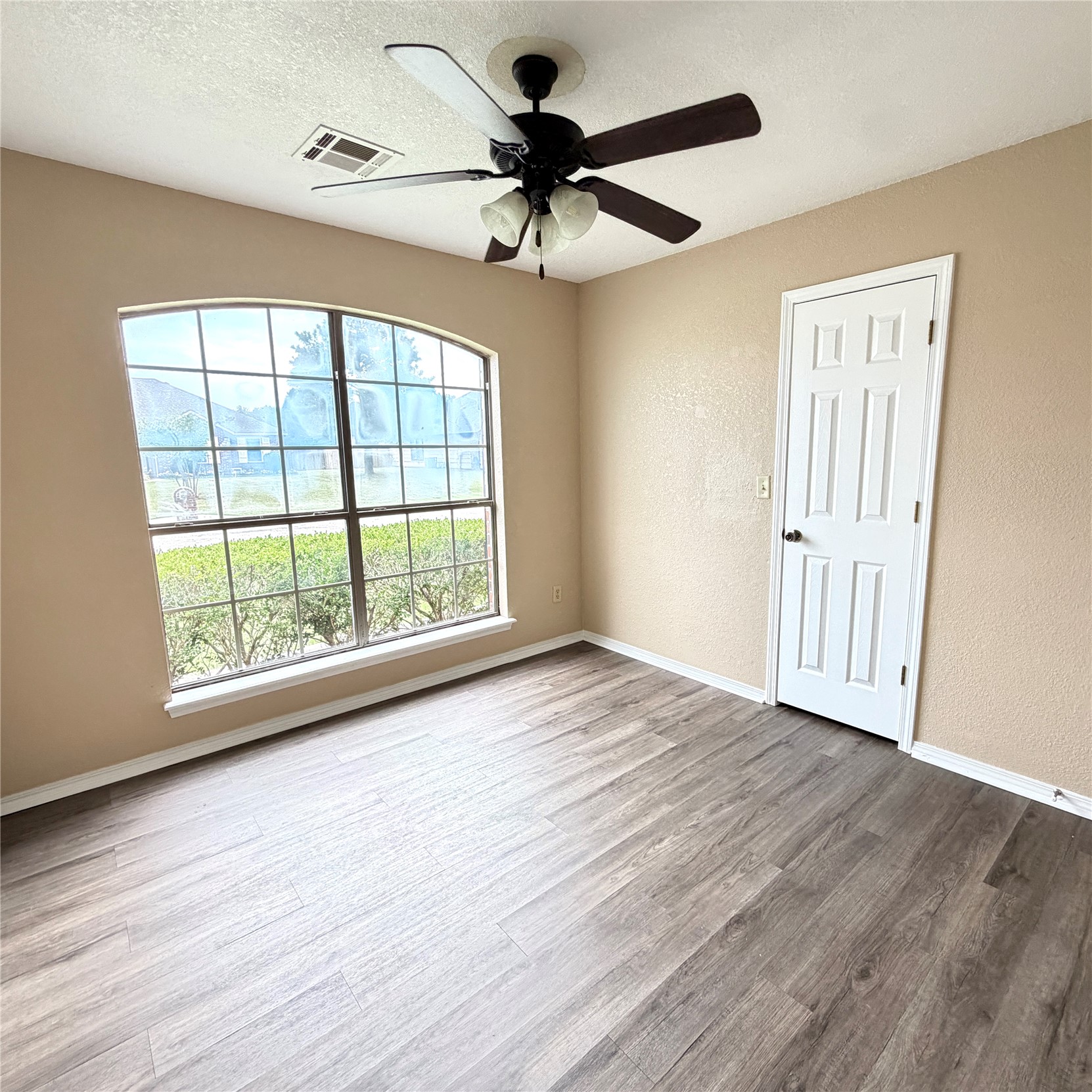 11225 S 275th Eastavenue Coweta OK 74429