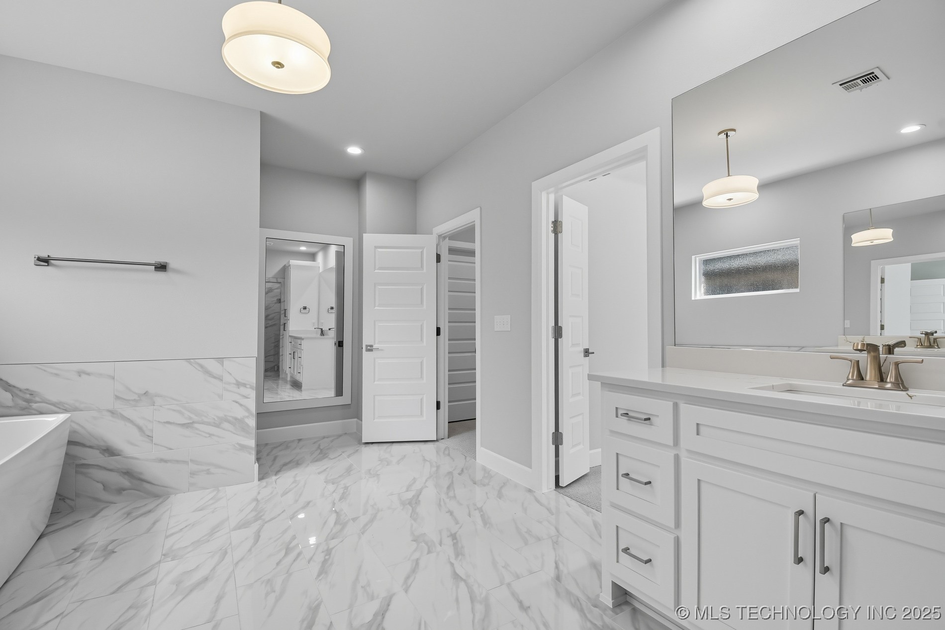 4011 W Baton Rouge Street Broken Arrow OK 74011