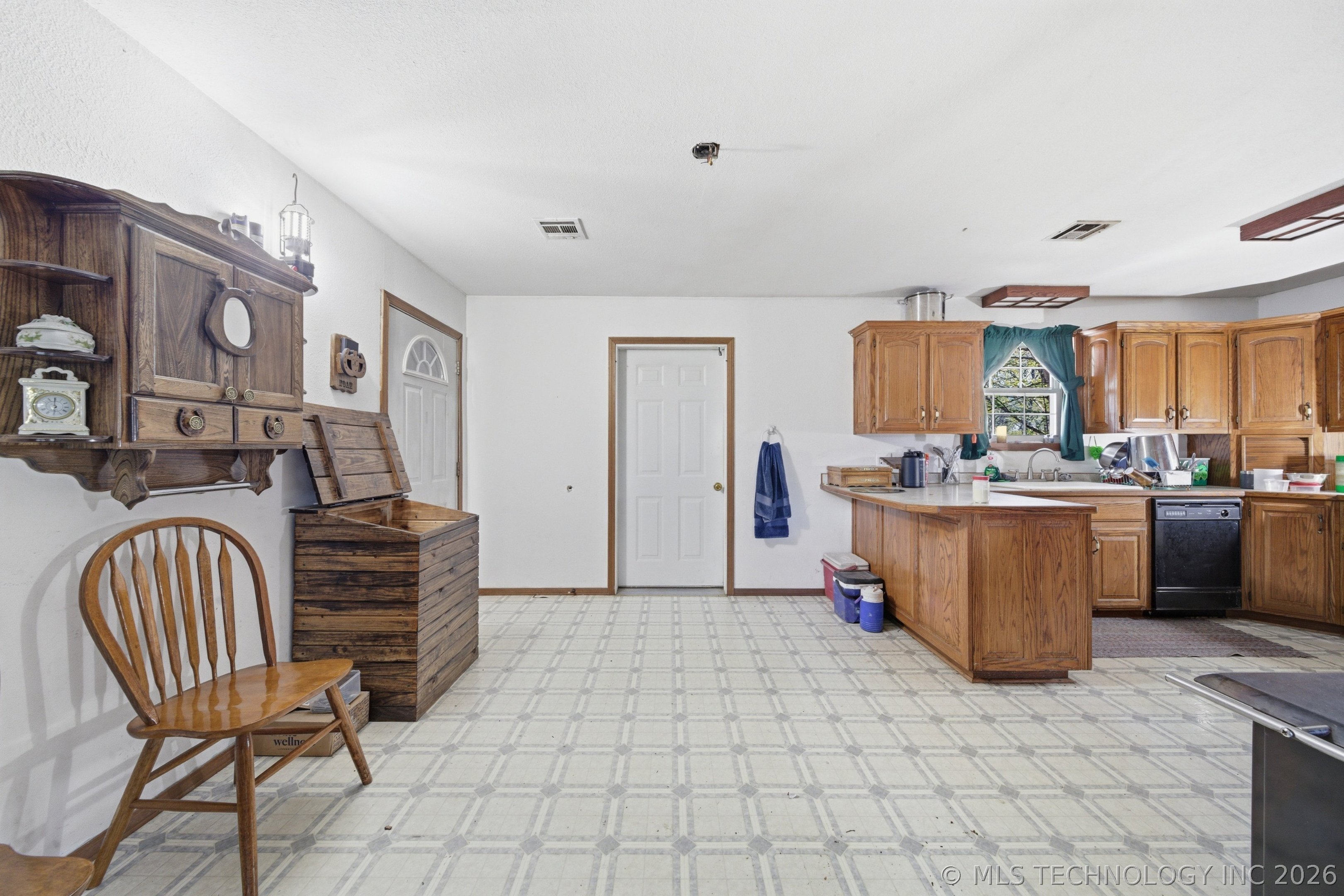 439092 E 40 Road Welch OK 74369