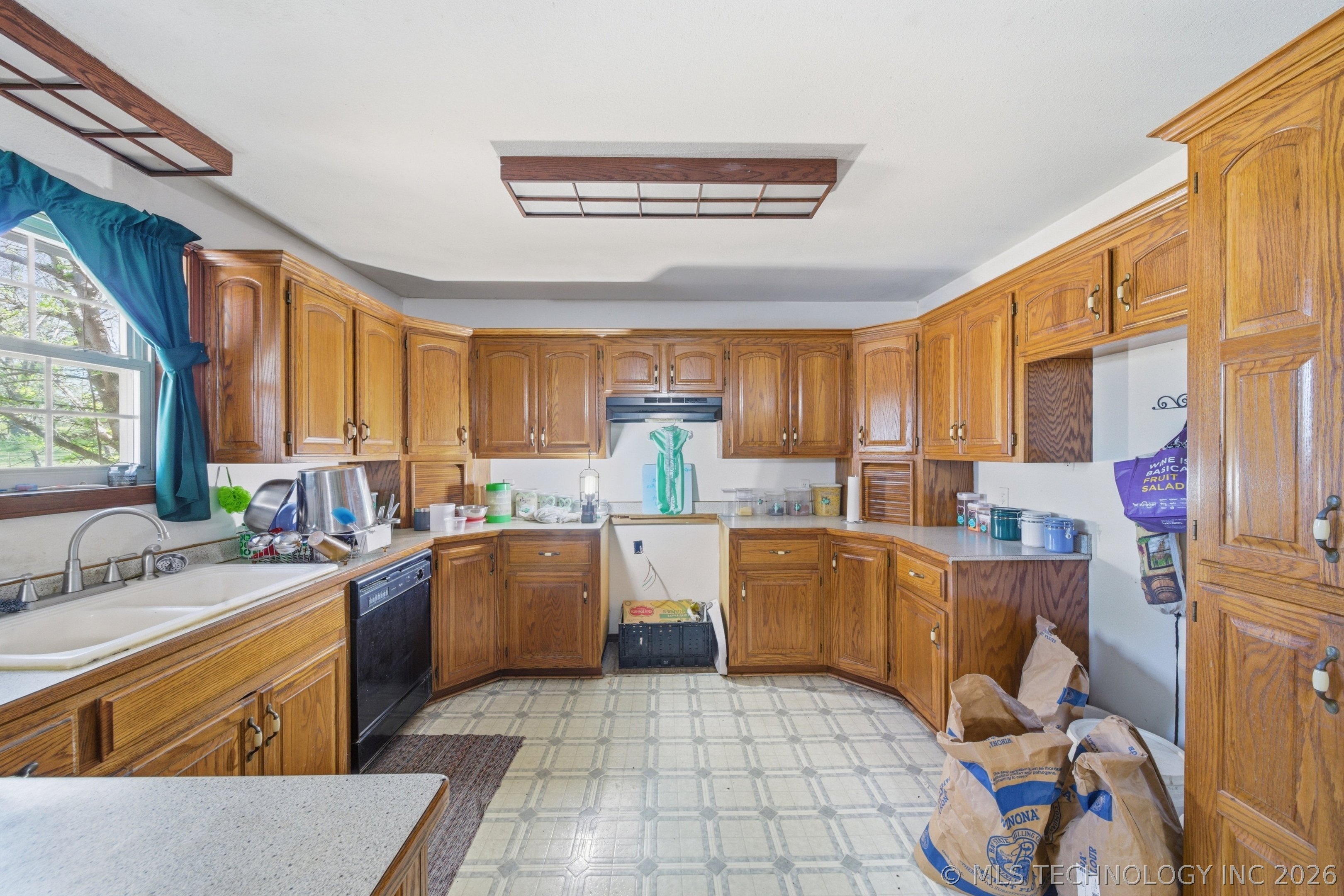 439092 E 40 Road Welch OK 74369