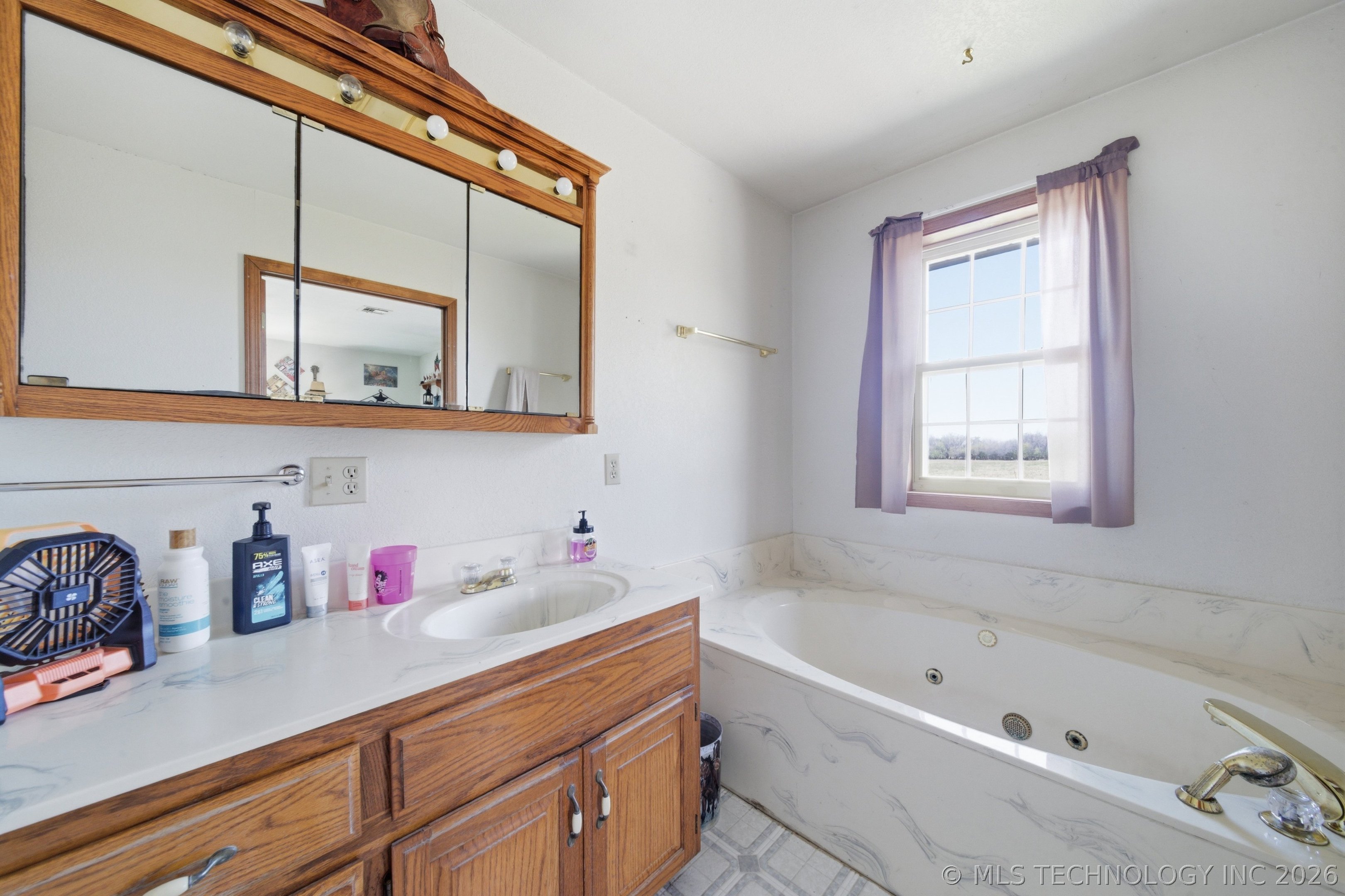 439092 E 40 Road Welch OK 74369