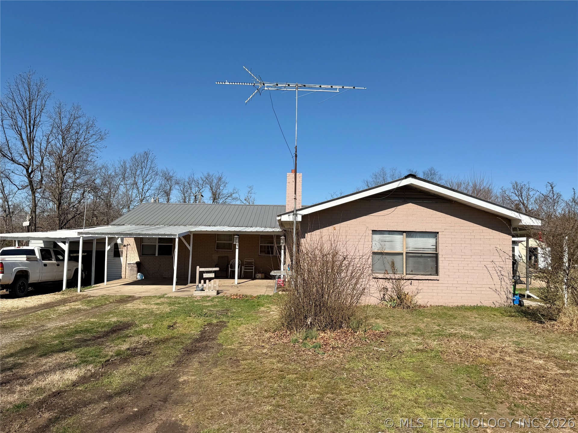 21942 E 510 Road Colcord OK 74338