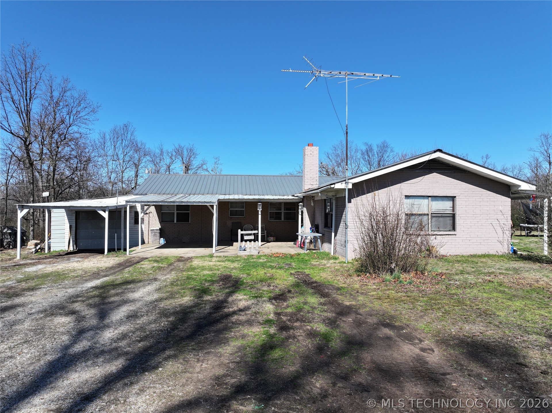 21942 E 510 Road Colcord OK 74338