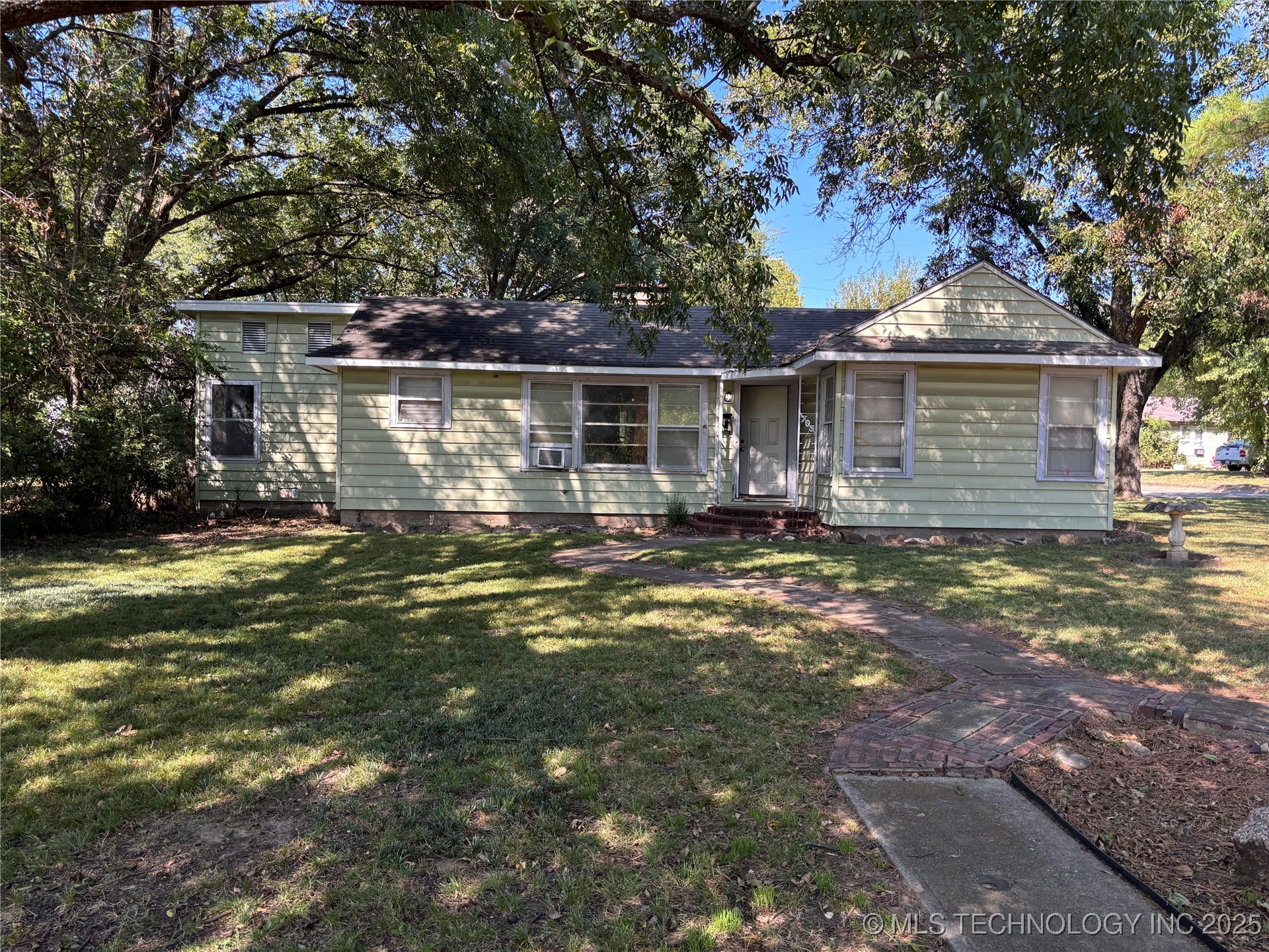 705 10th Avenue NW Ardmore OK 73401