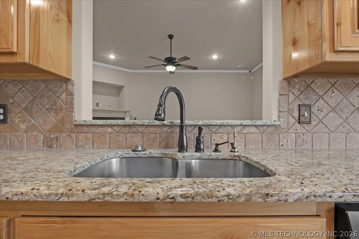 1240 W Keeling Avenue Sapulpa OK 74066