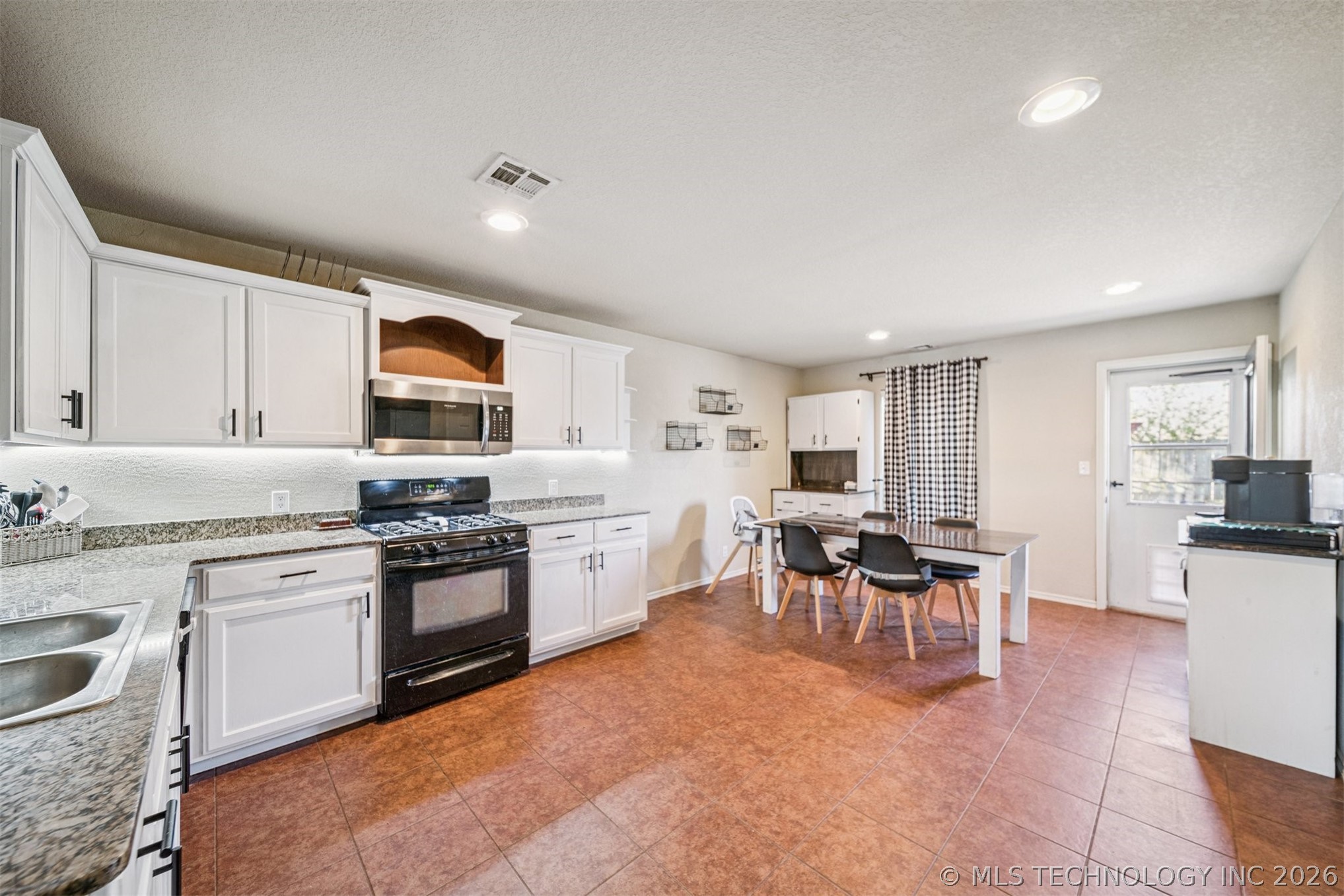 15128 E 108th Place Owasso OK 74055