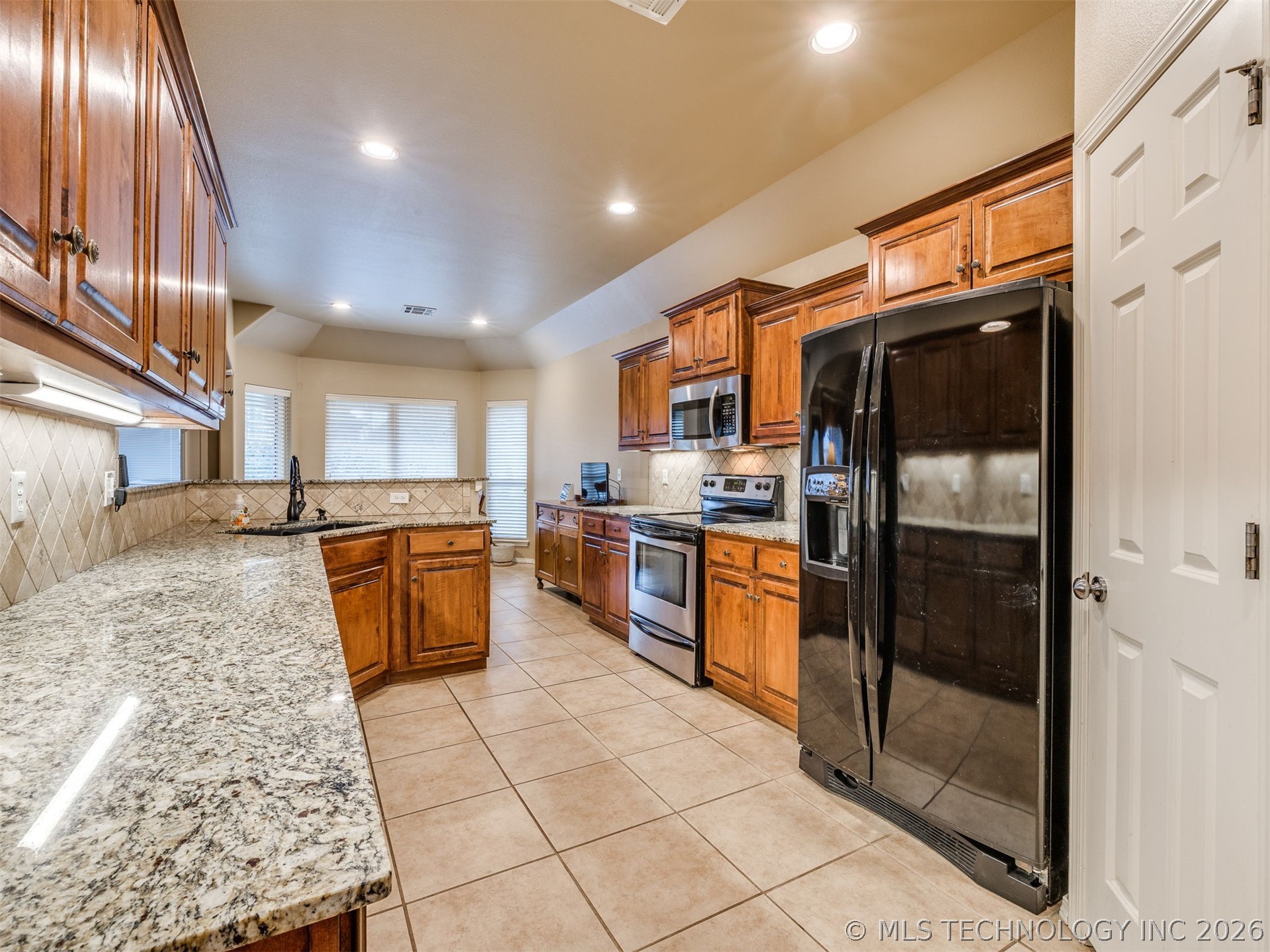 7521 E Galveston Street Broken Arrow OK 74014