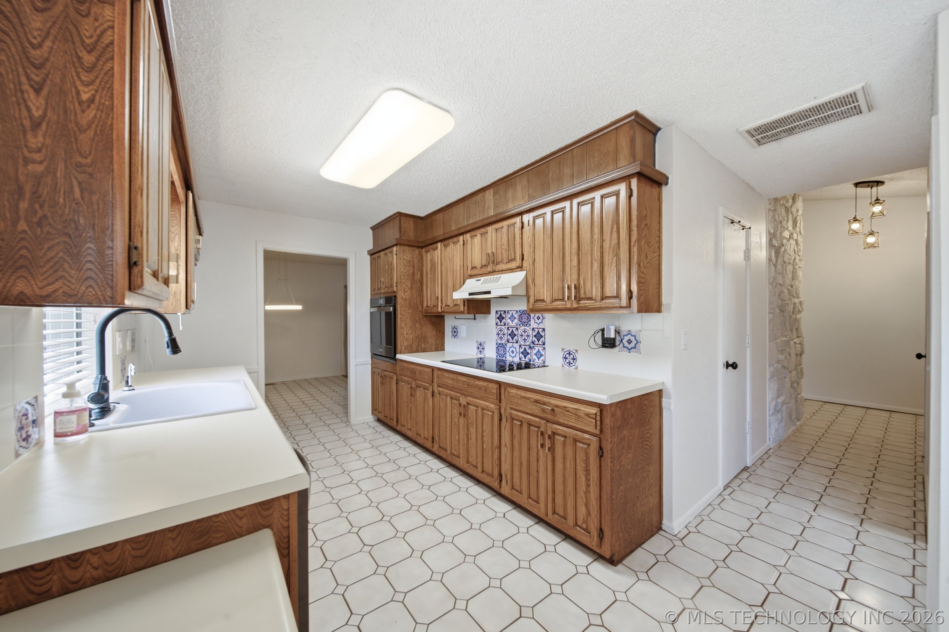 503 W 33rd Street Sand Springs OK 74063