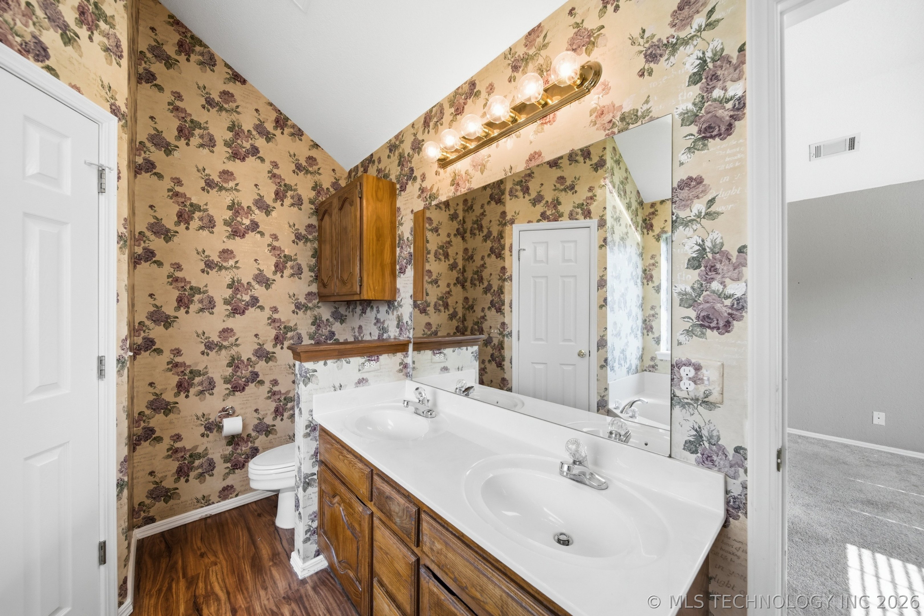 5309 S Narcissus Avenue Broken Arrow OK 74011