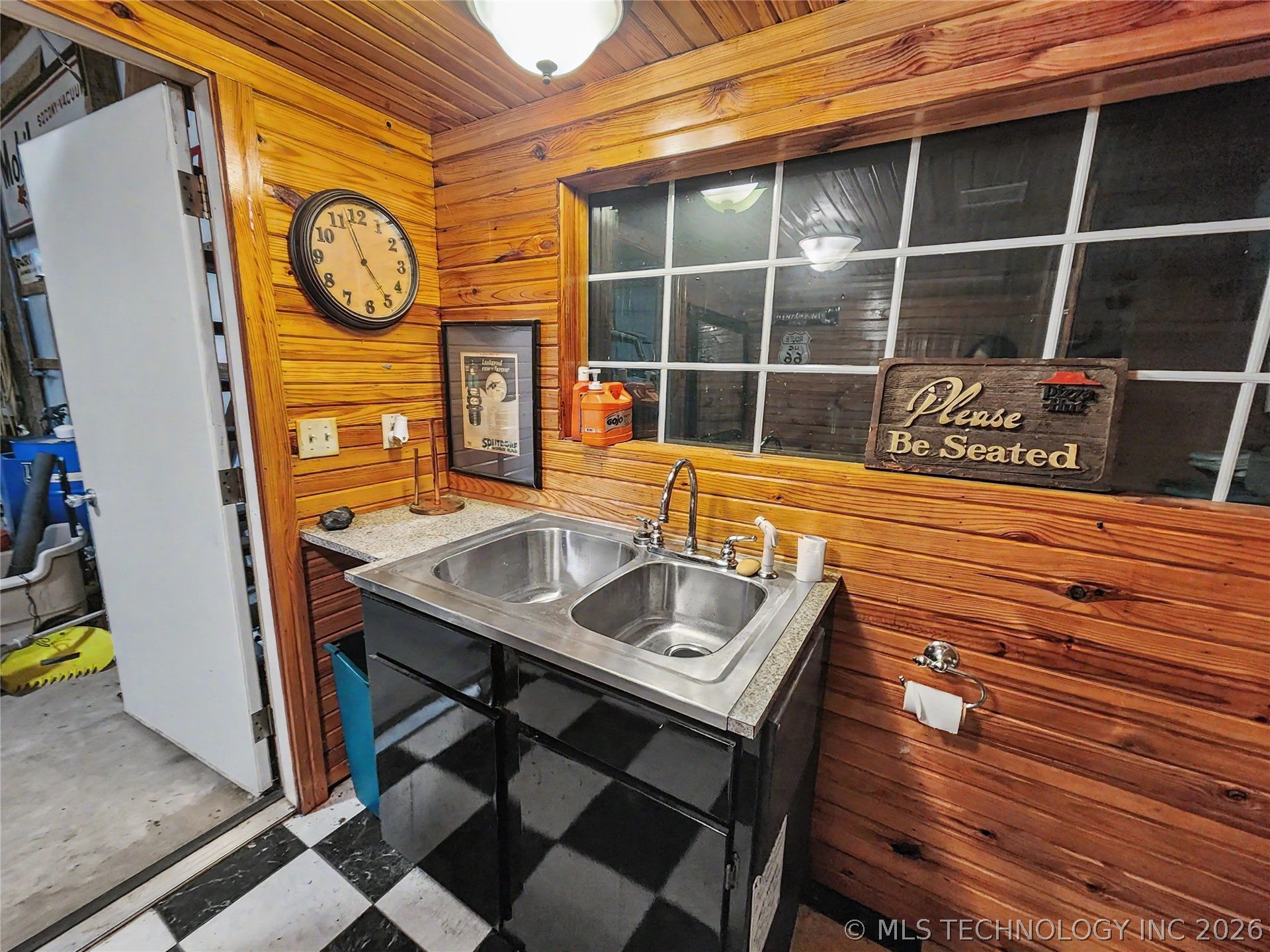 20136 W Chicken Creek Road Cookson OK 74427