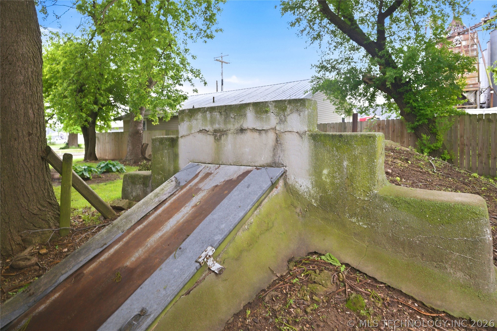 1116 W Elm Westville OK 74965