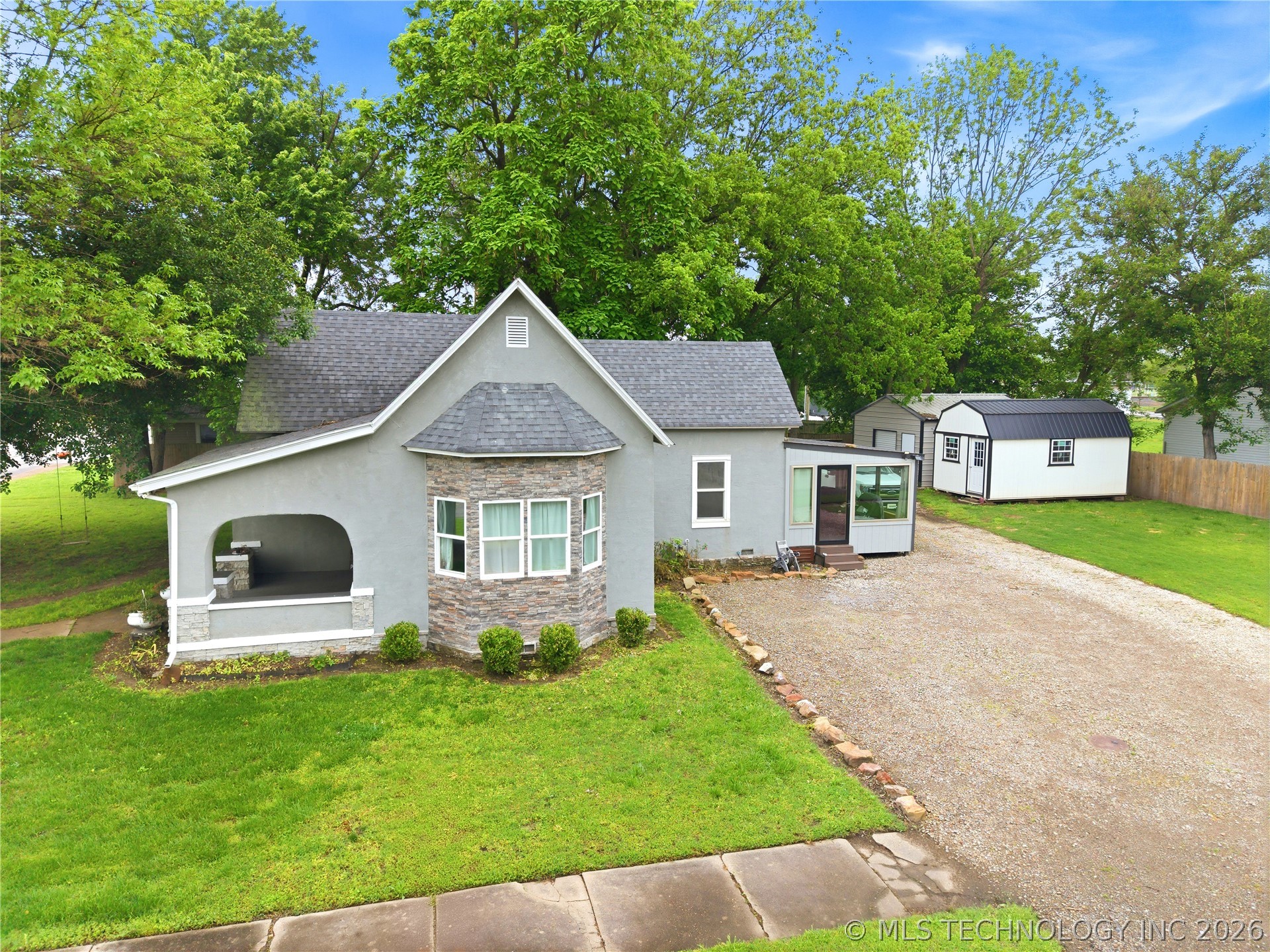1116 W Elm Westville OK 74965