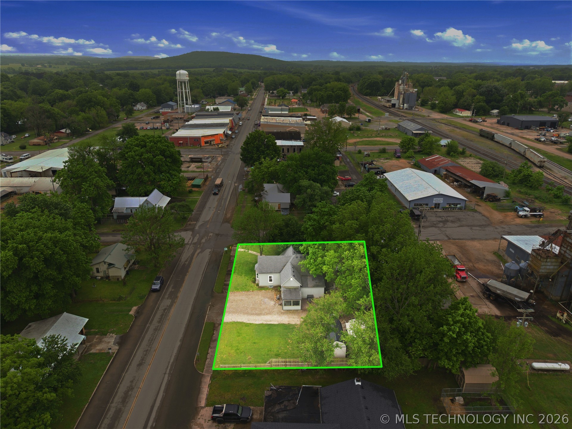 1116 W Elm Westville OK 74965