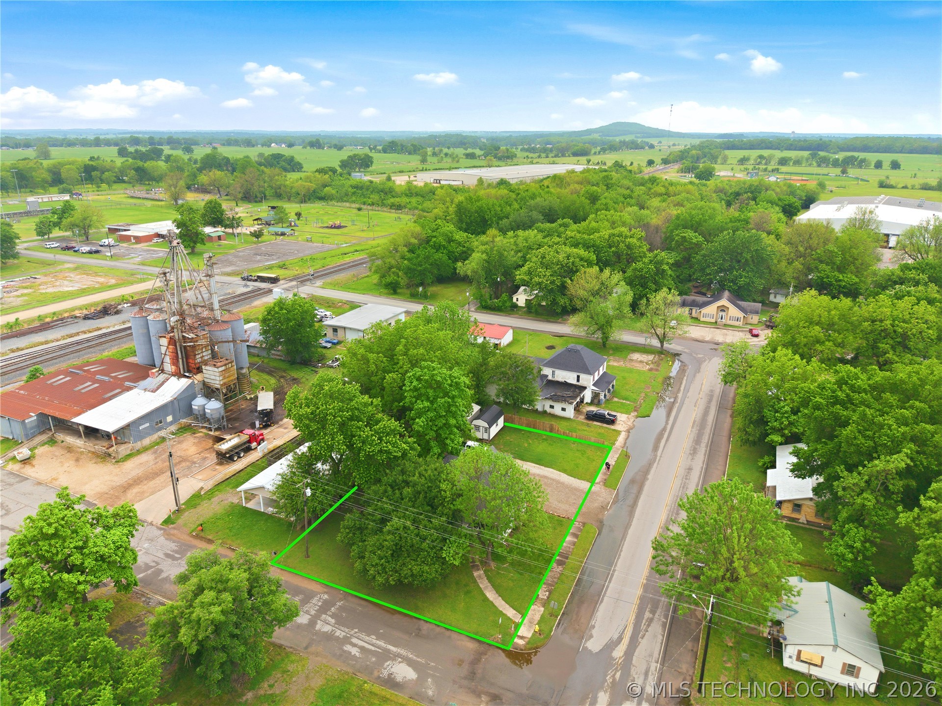 1116 W Elm Westville OK 74965