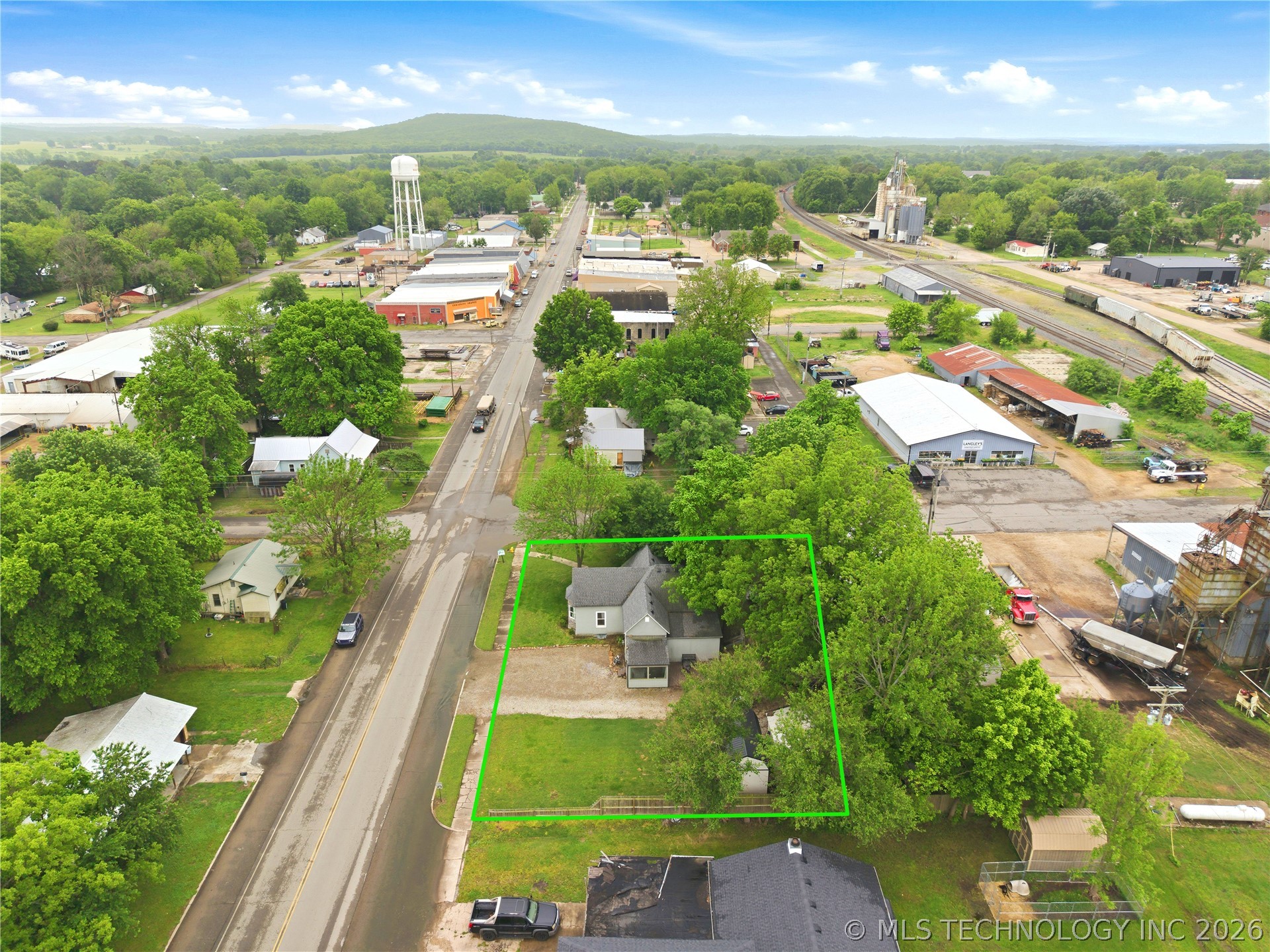 1116 W Elm Westville OK 74965