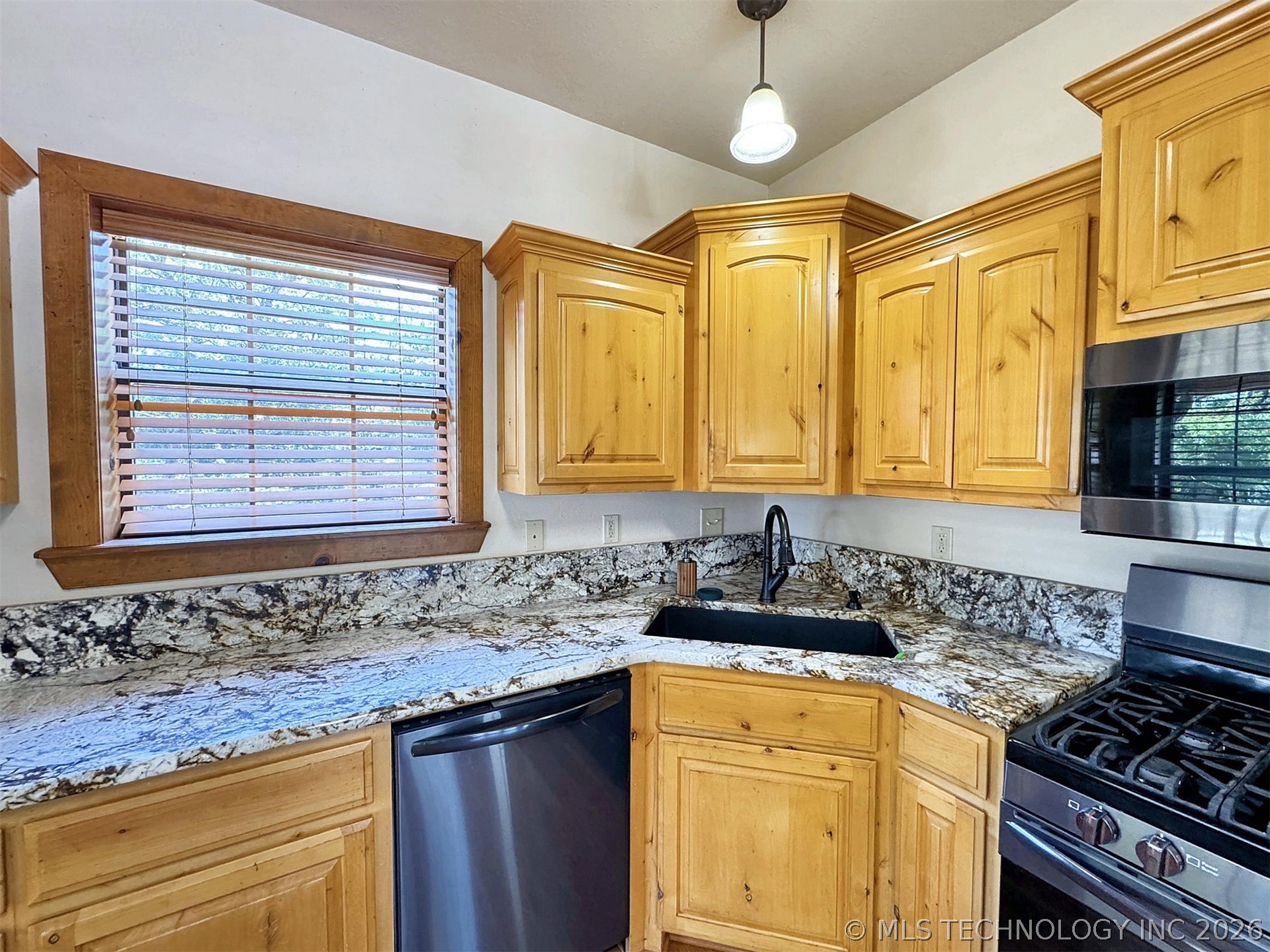 20413 E Allen Road Tahlequah OK 74464