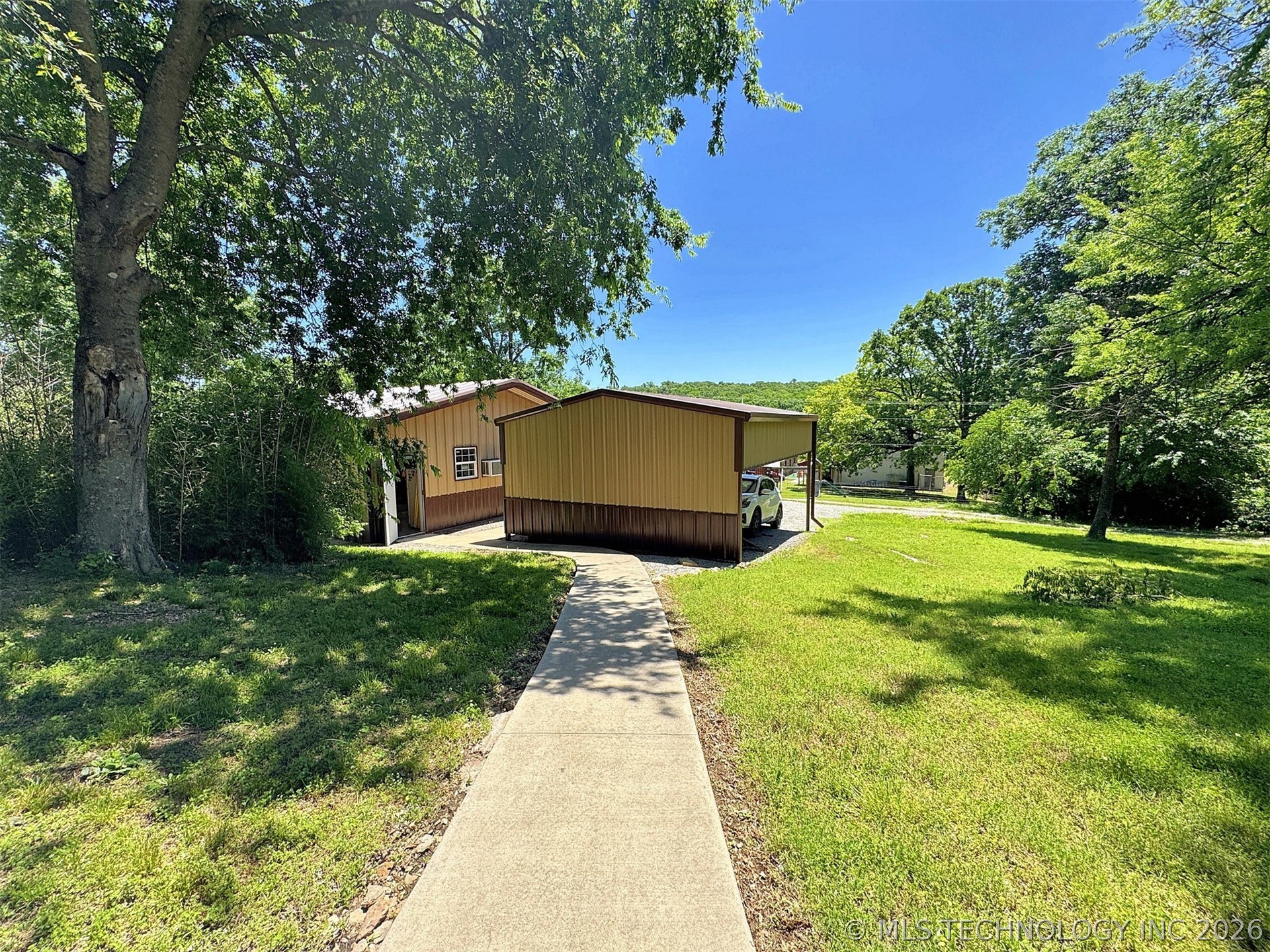 20413 E Allen Road Tahlequah OK 74464