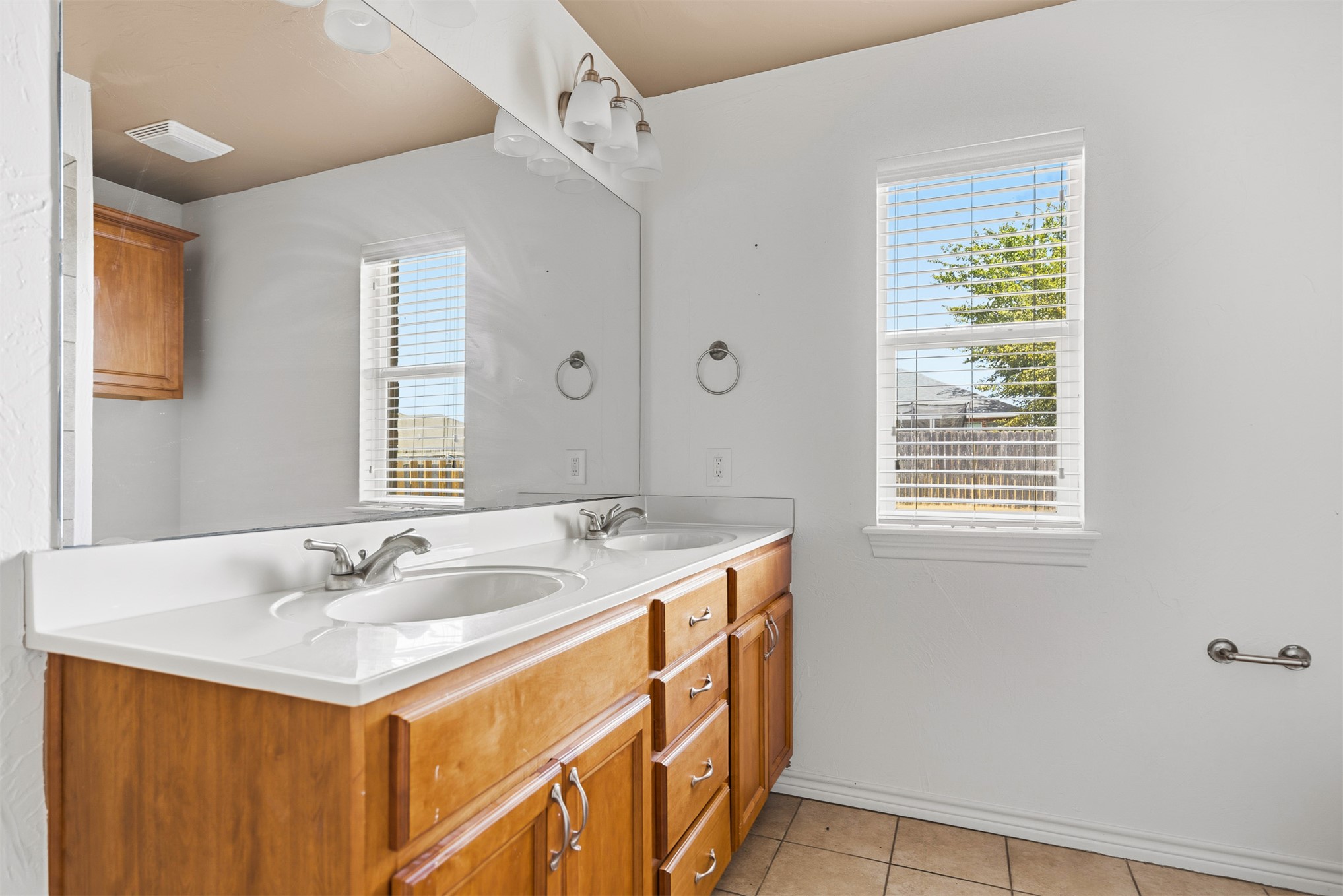 4627 Lakeshore Drive Ardmore OK 73401