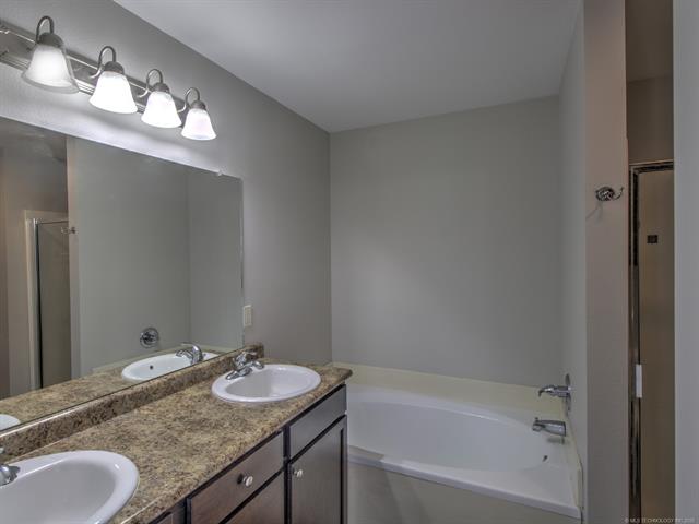 3002 Bryce Circle Bartlesville OK 74006