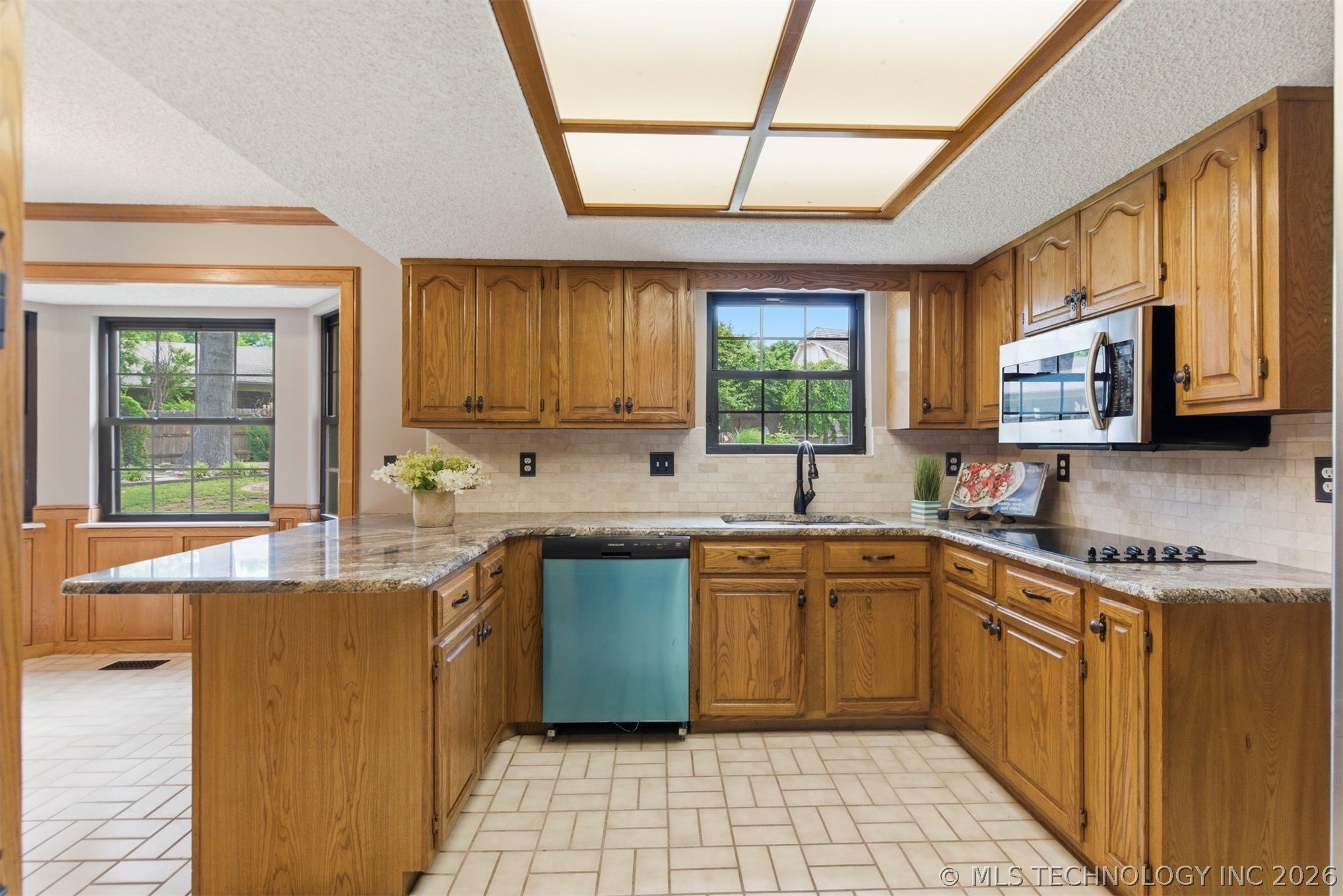 6204 E 77th Place Tulsa OK 74136