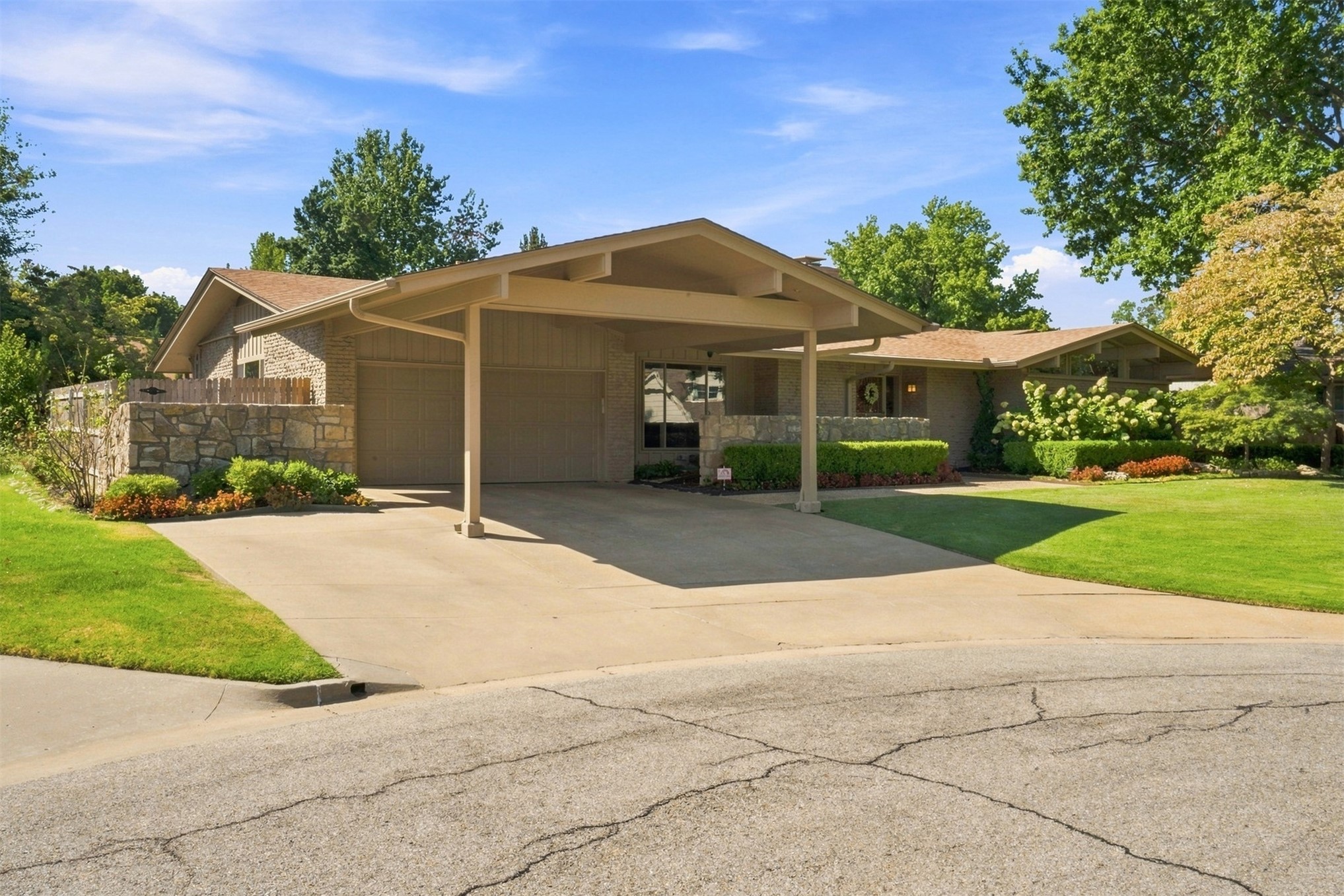 6316 E 57th Place Tulsa OK 74135