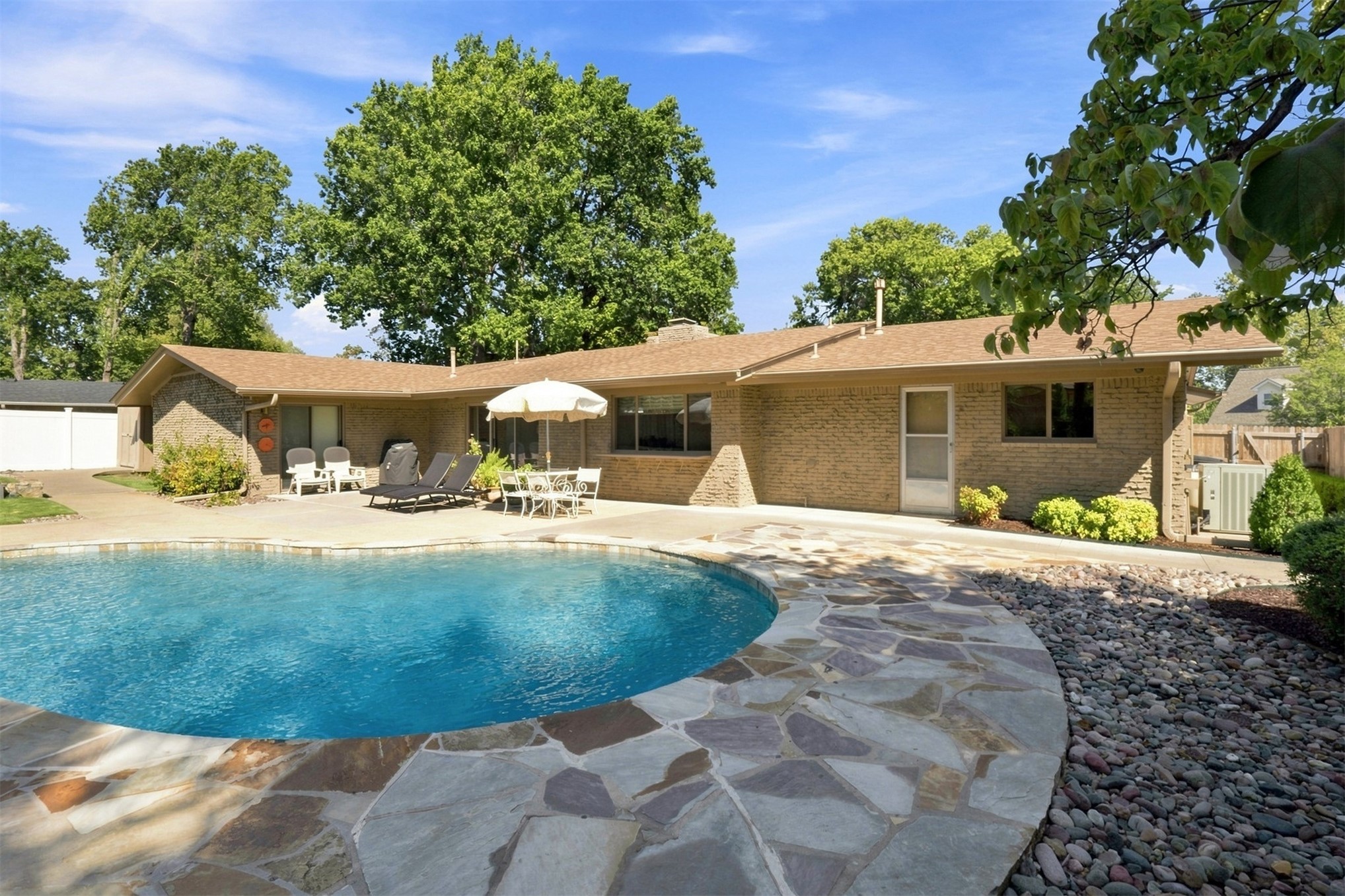 6316 E 57th Place Tulsa OK 74135