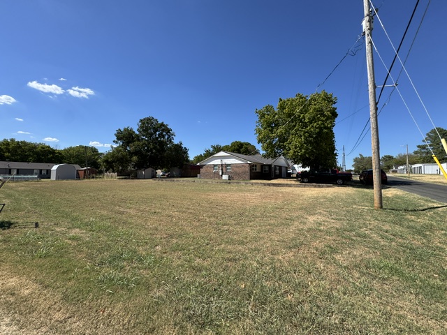 230 N Pecan Stratford OK 74872