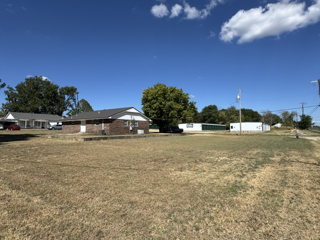 230 N Pecan Stratford OK 74872