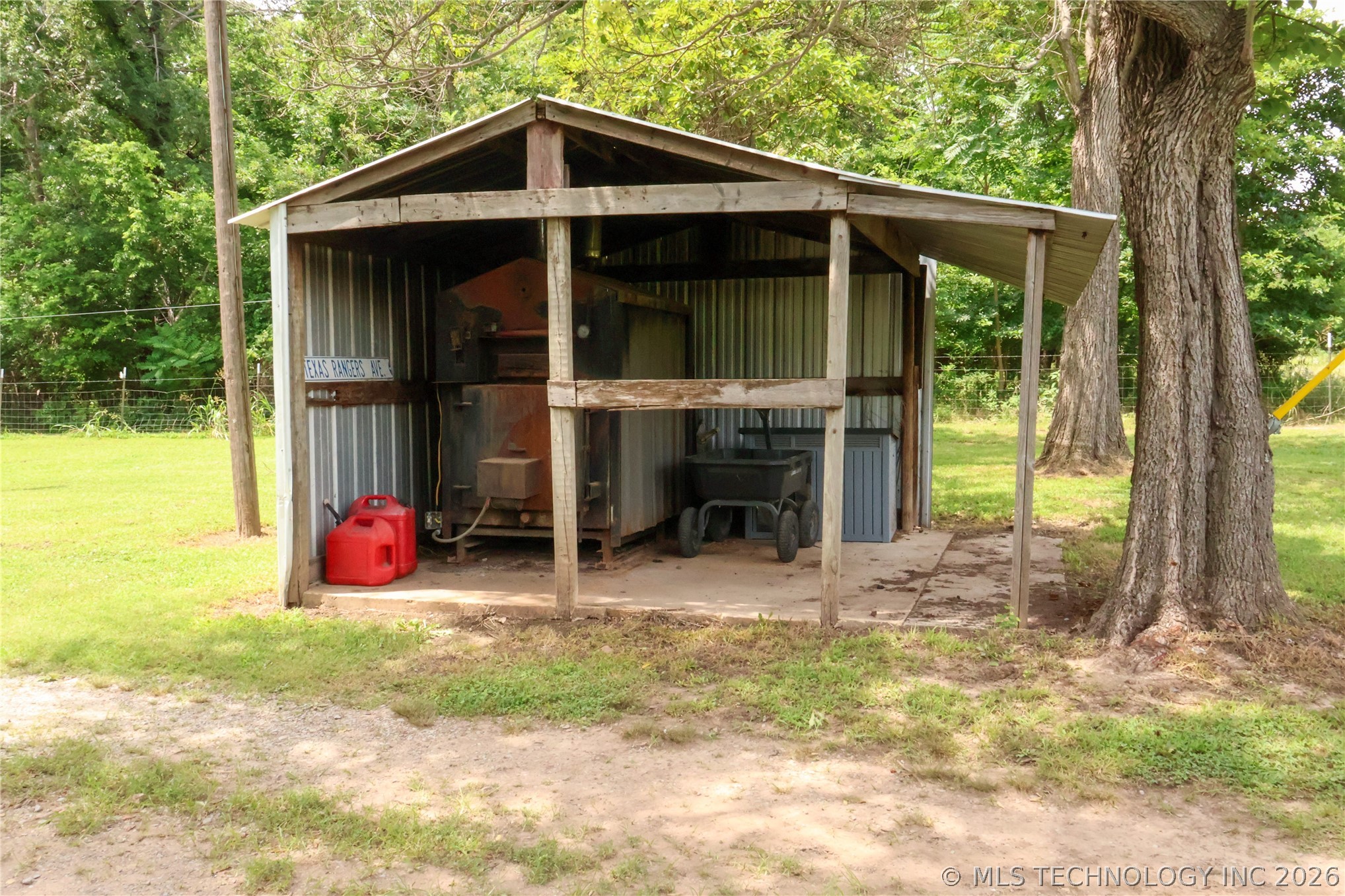 133 SW 650 Road Chouteau OK 74337