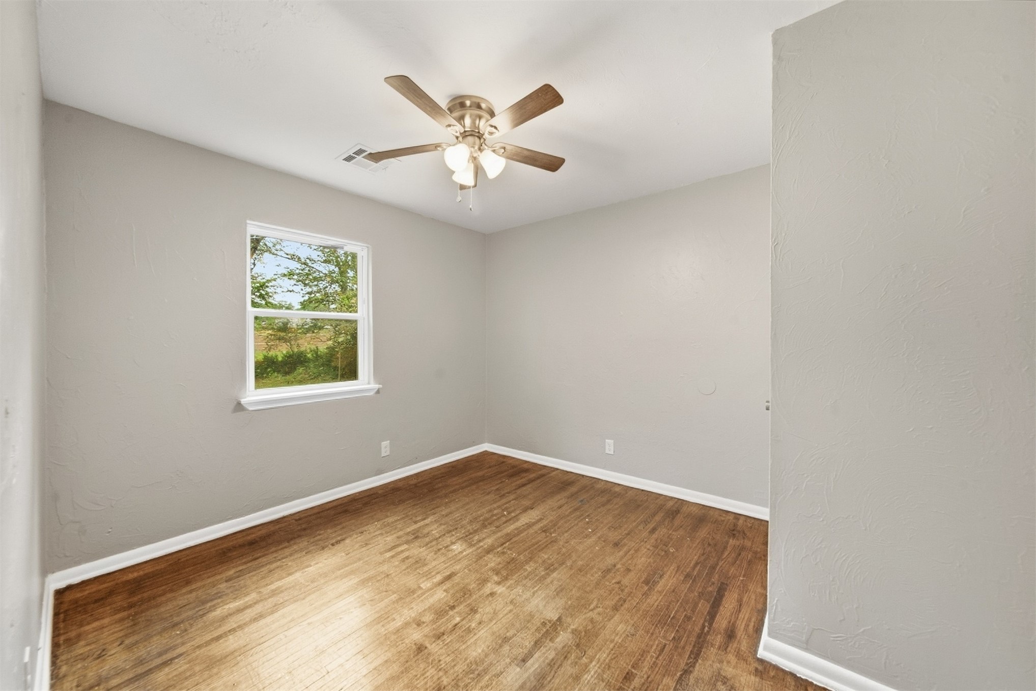 270 E 51st Place N Tulsa OK 74126