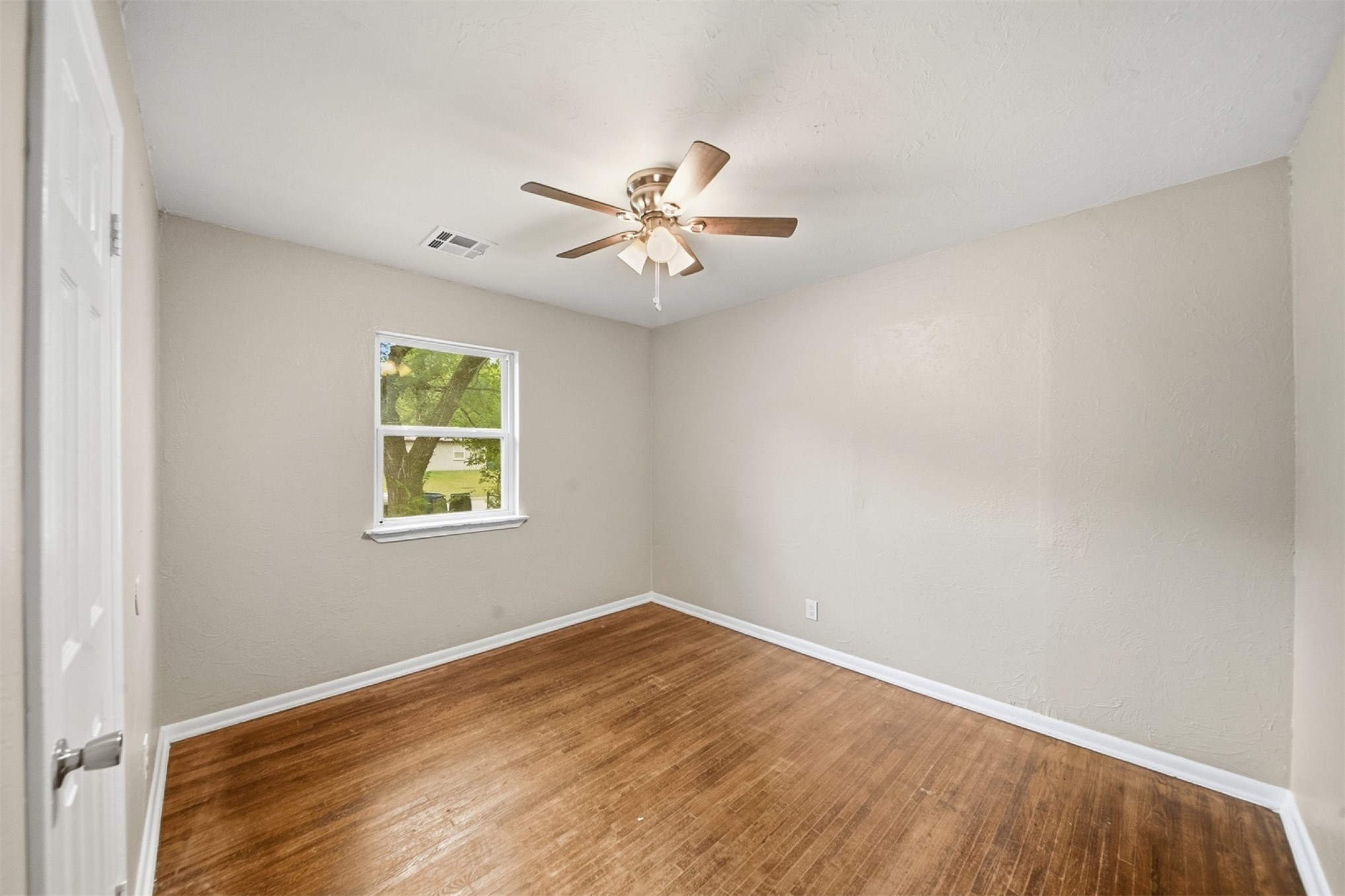 270 E 51st Place N Tulsa OK 74126