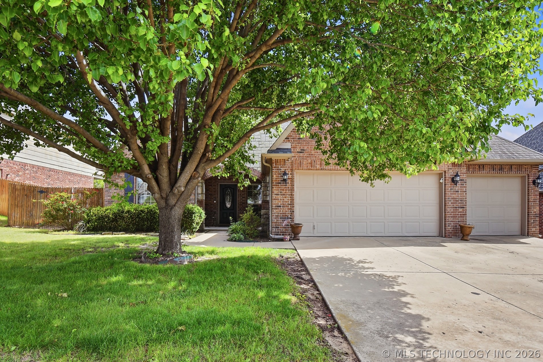 4103 W Roanoke Place Broken Arrow OK 74011