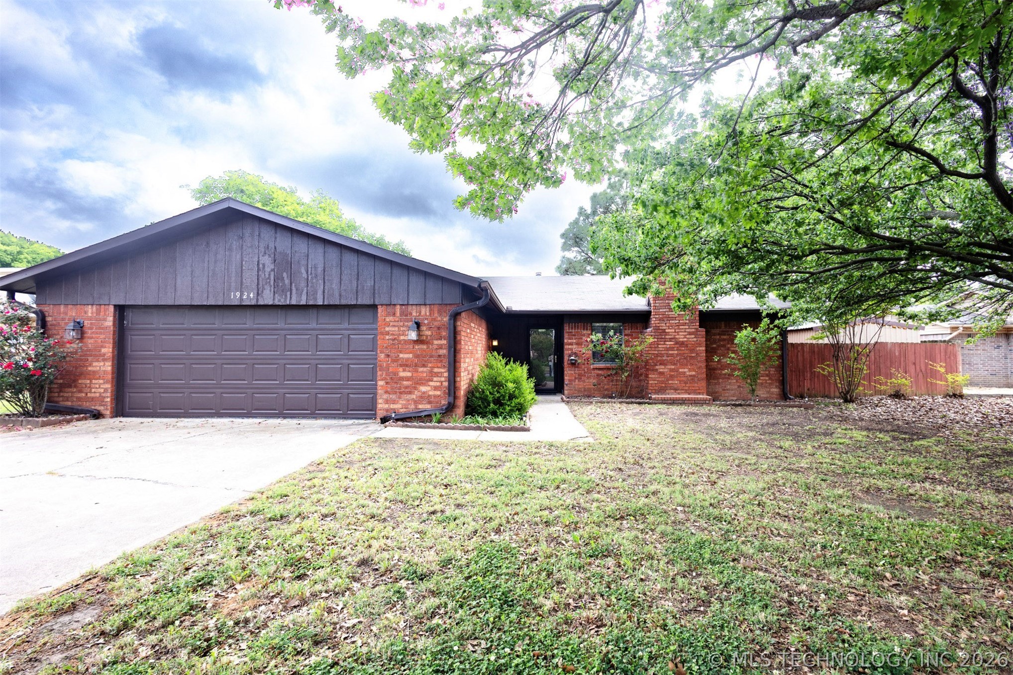 1924 9th NW Ardmore OK 73401