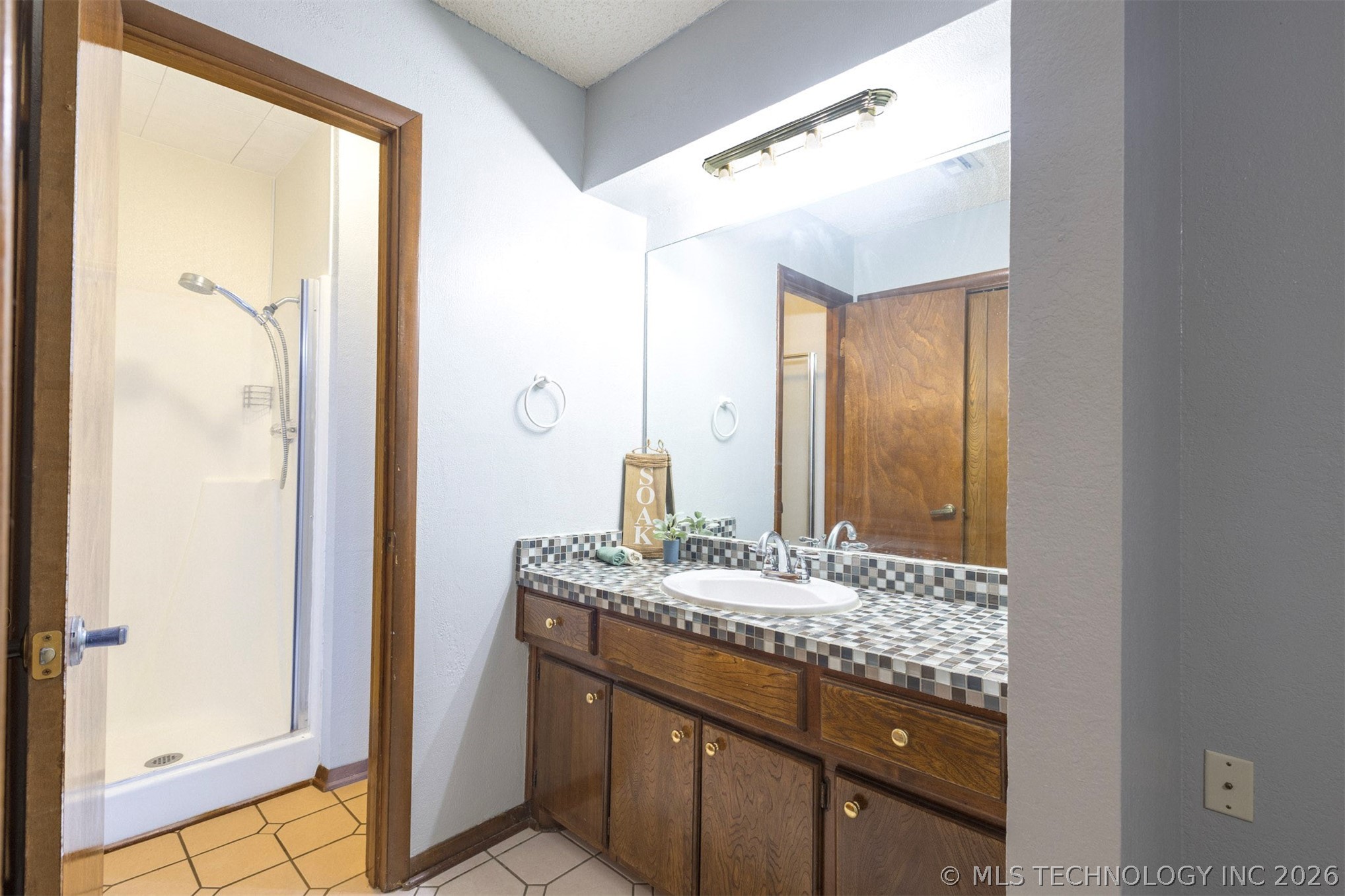 1924 9th NW Ardmore OK 73401