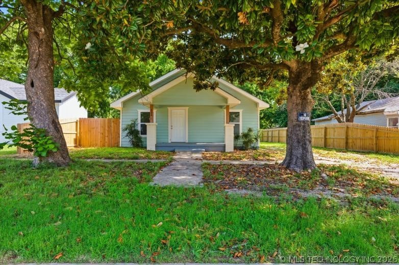 822 W 10th Ada OK 74820