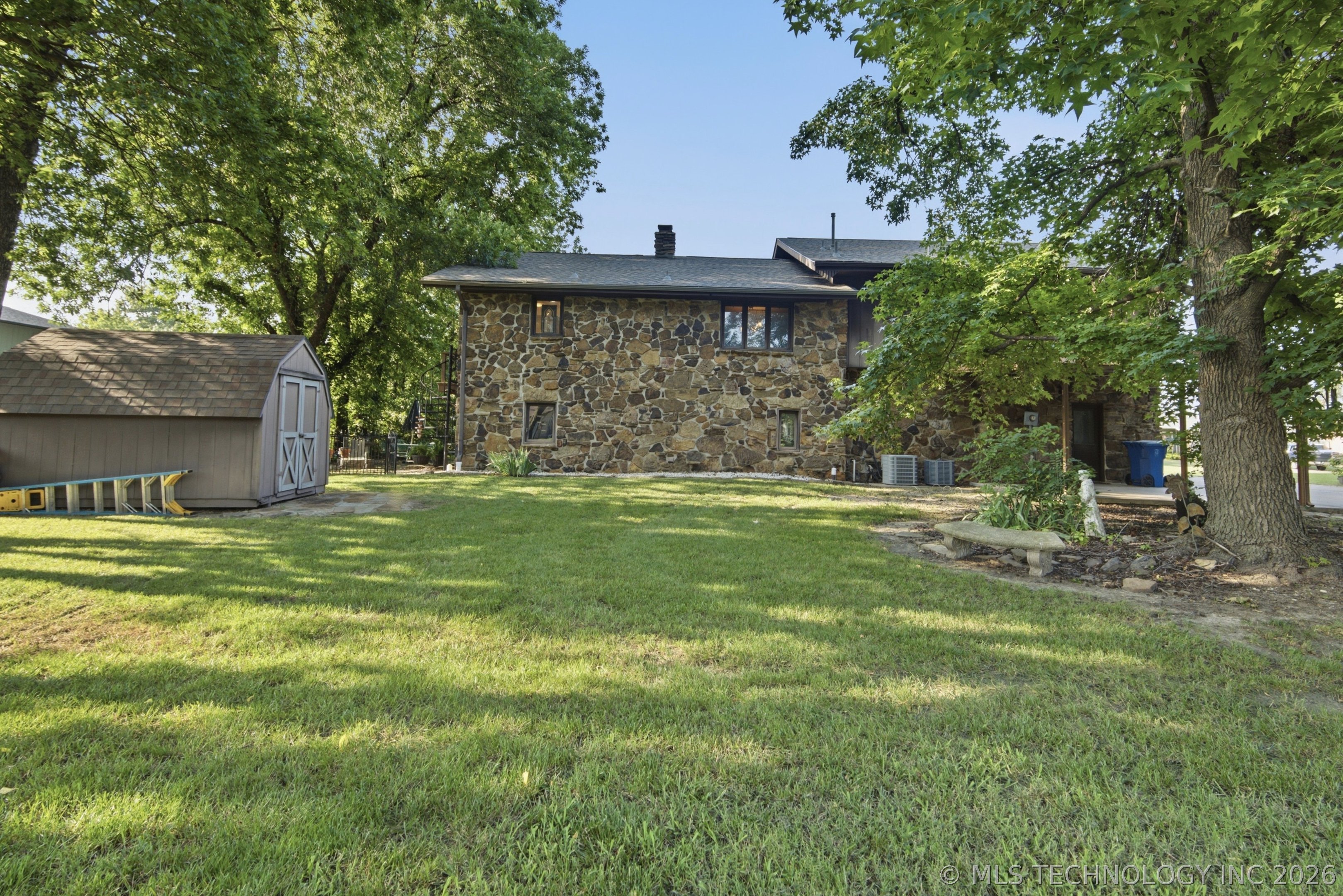 1206 20th Avenue NE Miami OK 74354