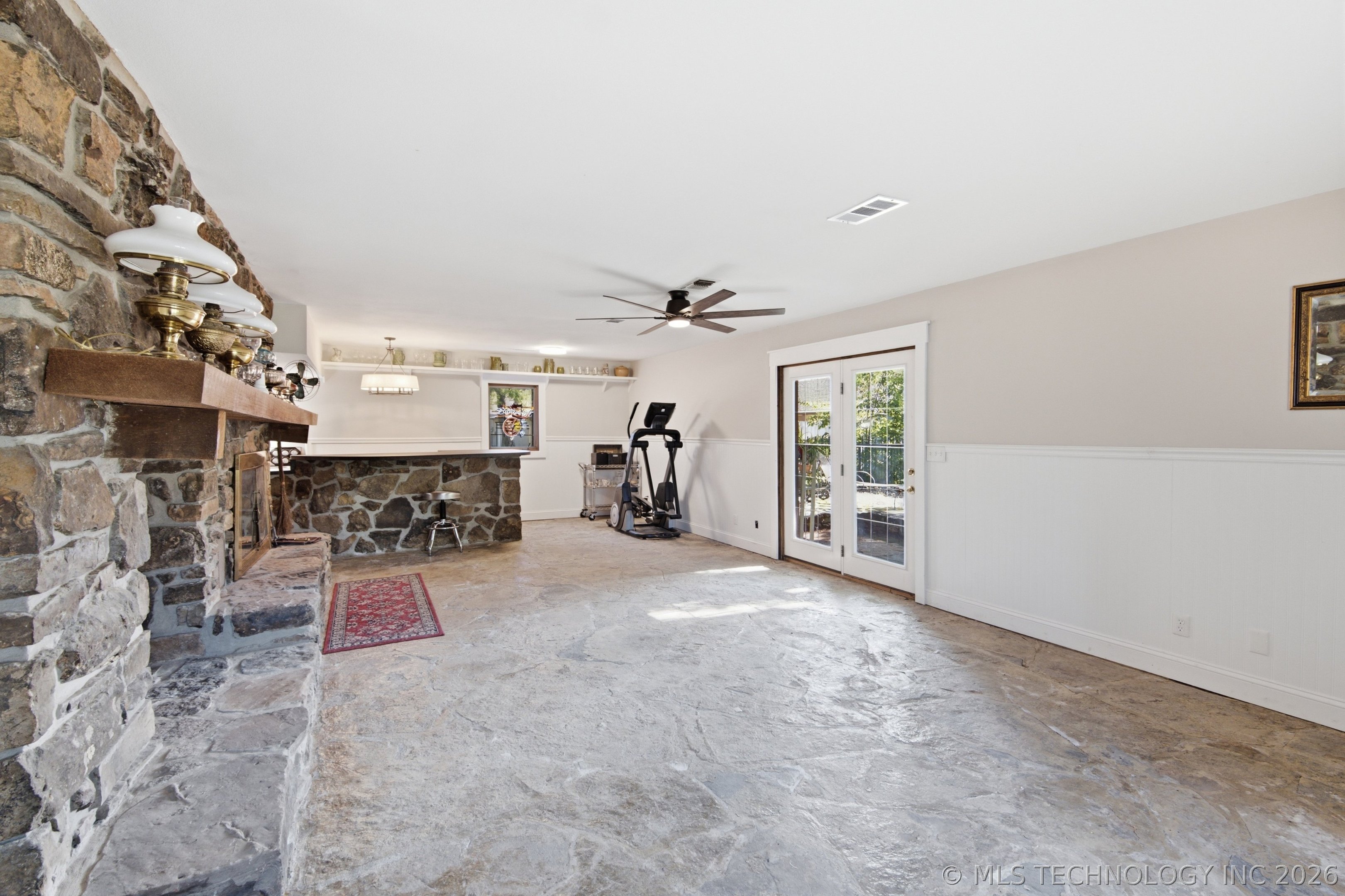 1206 20th Avenue NE Miami OK 74354