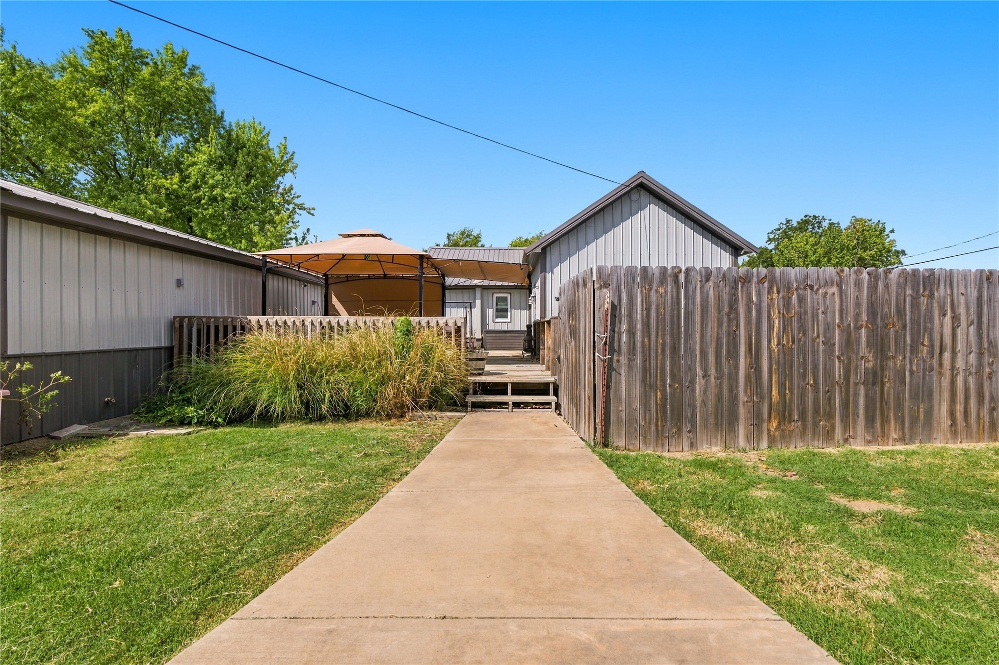 705 S 2nd Street Morris OK 74445