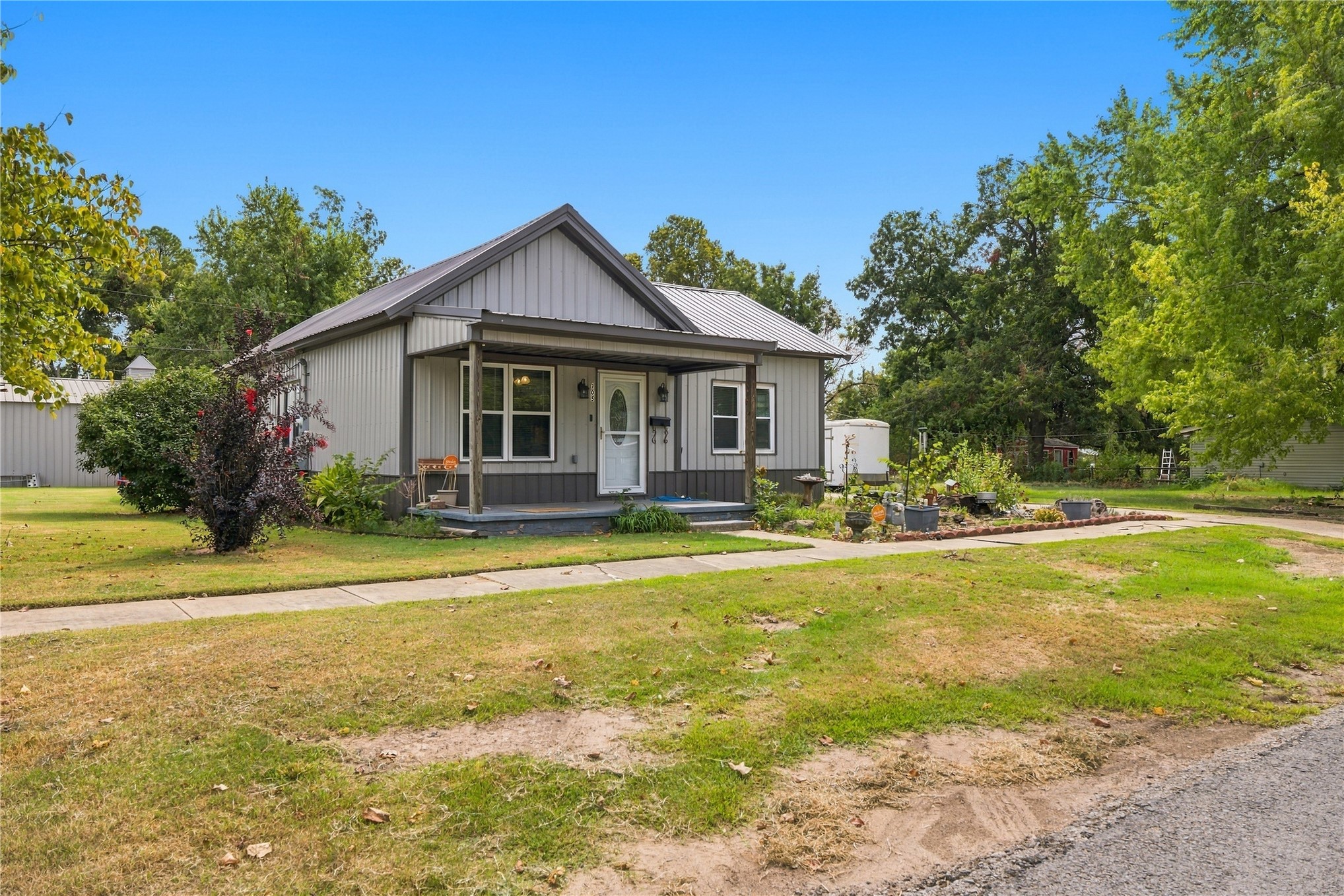 705 S 2nd Street Morris OK 74445