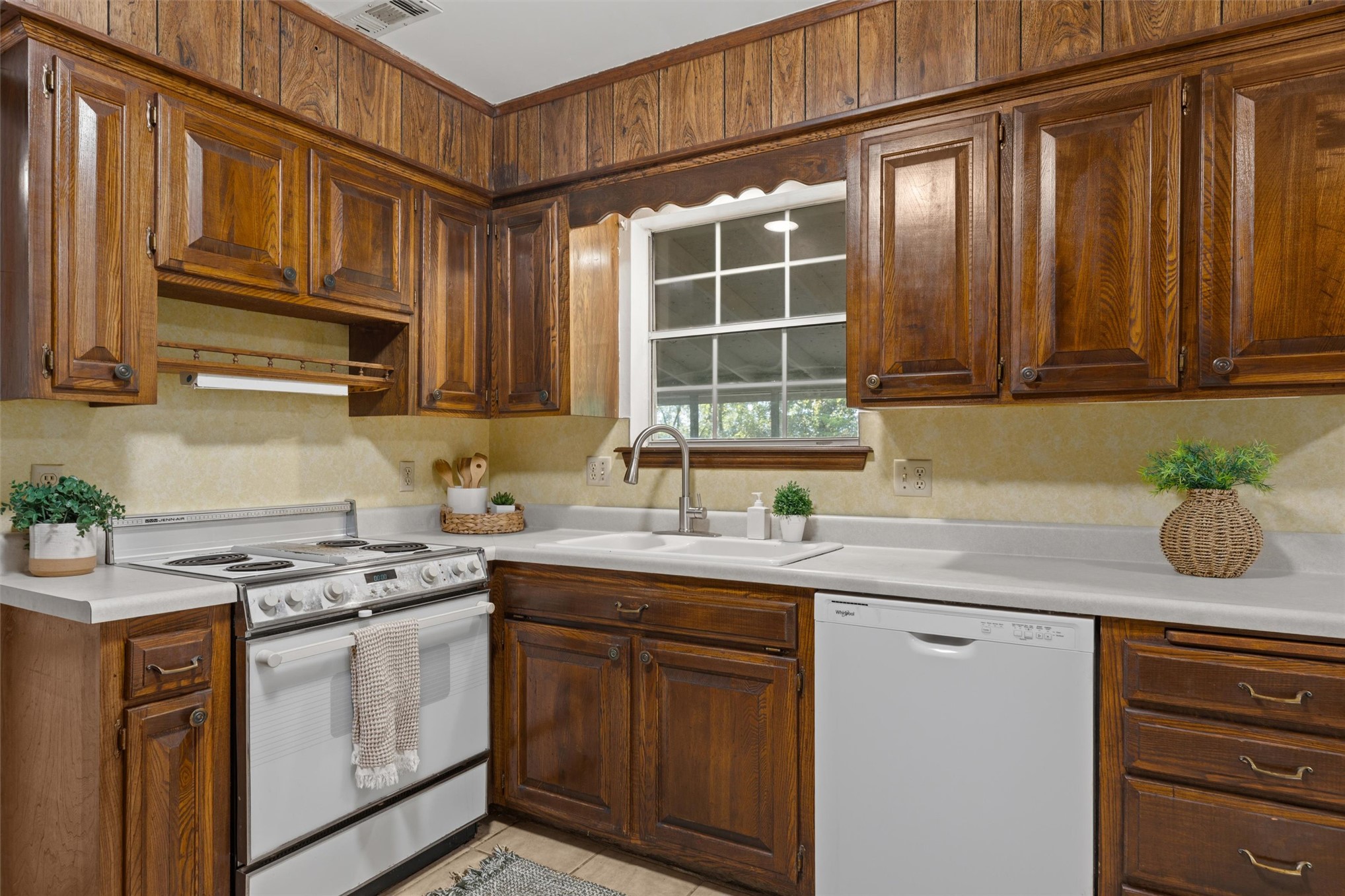 2145 Mountain Drive Bartlesville OK 74003