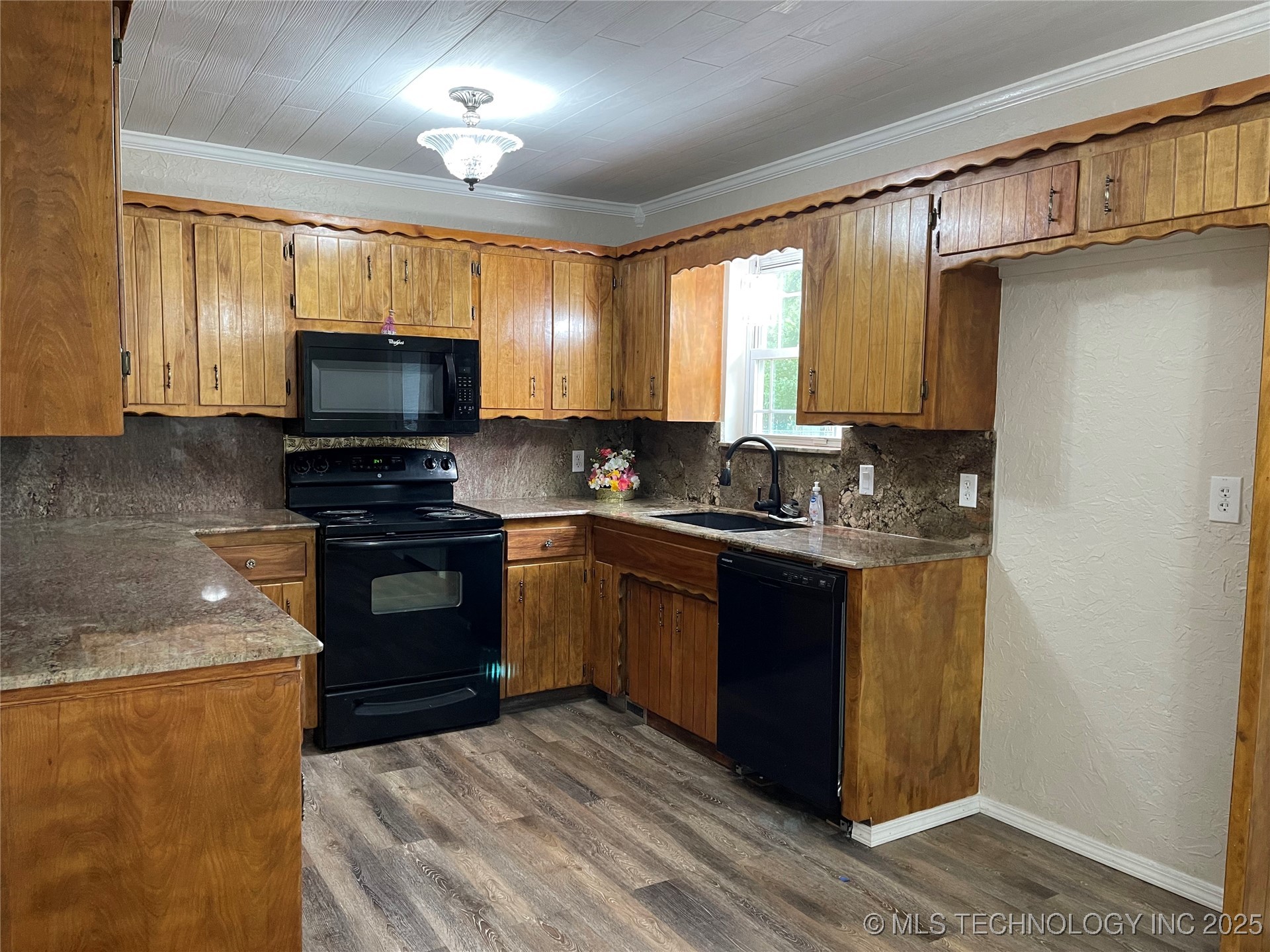 422 N Forest Street Jenks OK 74037