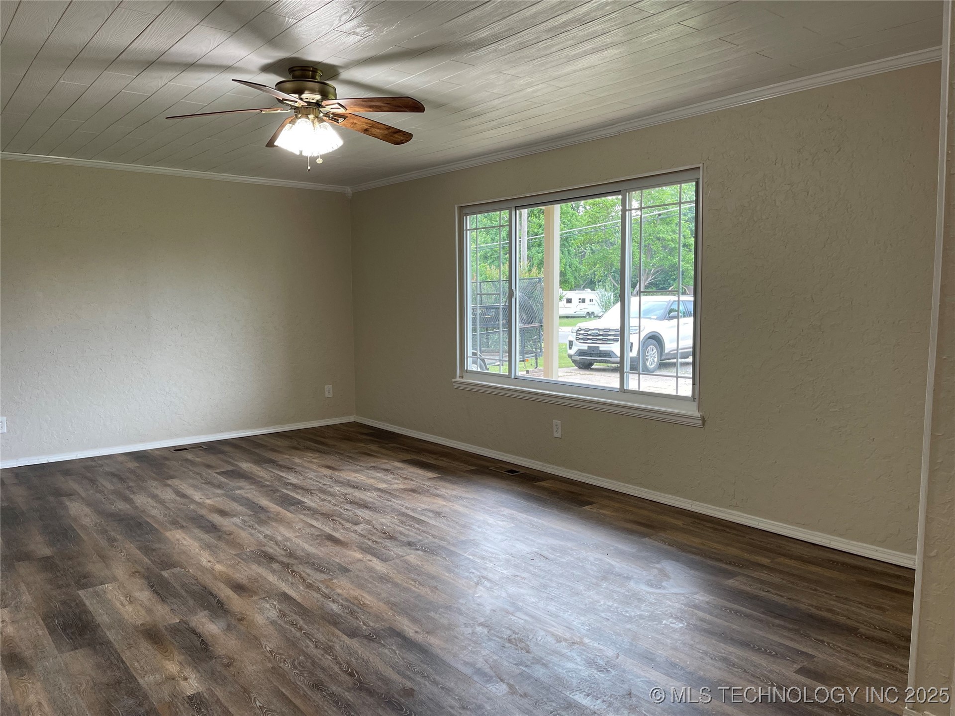 422 N Forest Street Jenks OK 74037