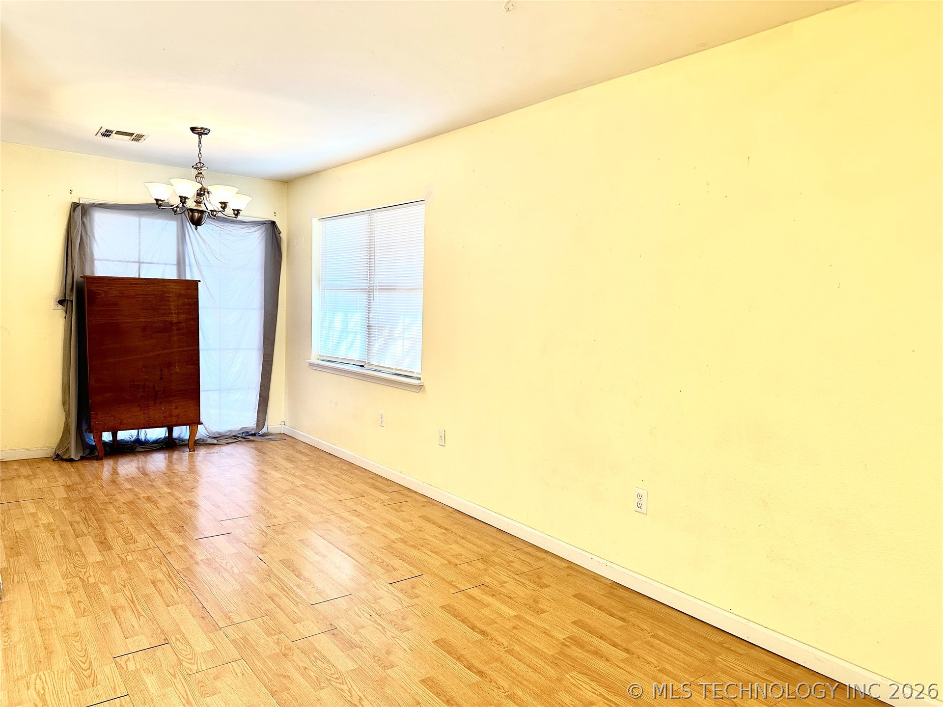 728 N Main Ada OK 74820