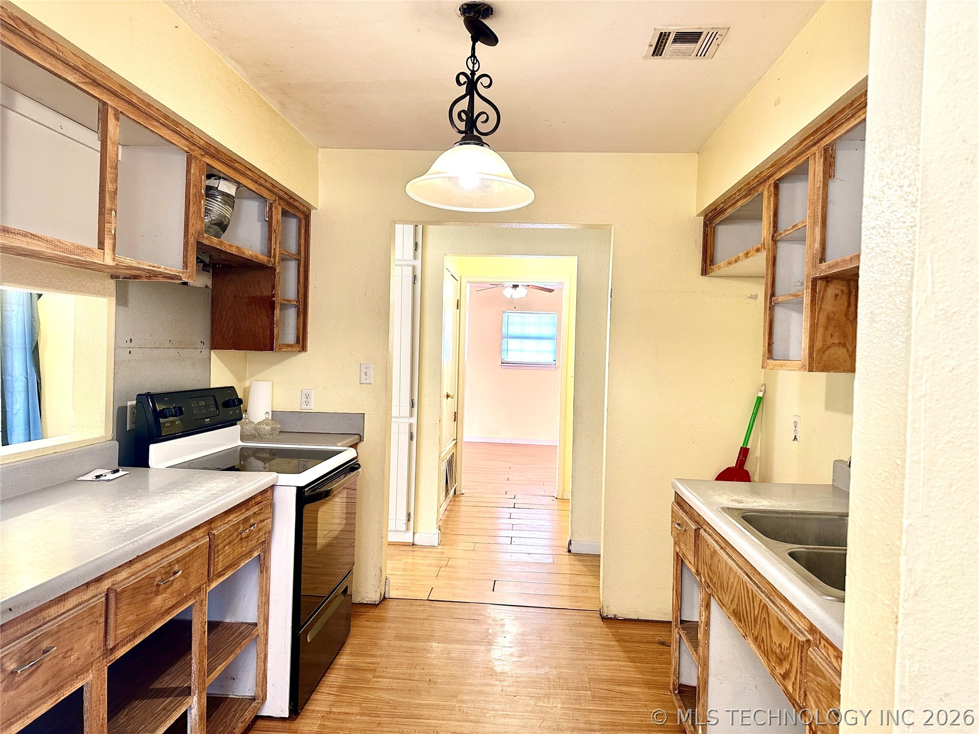 728 N Main Ada OK 74820