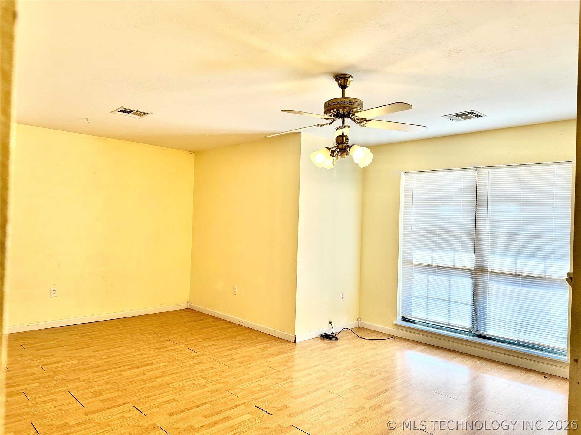 728 N Main Ada OK 74820