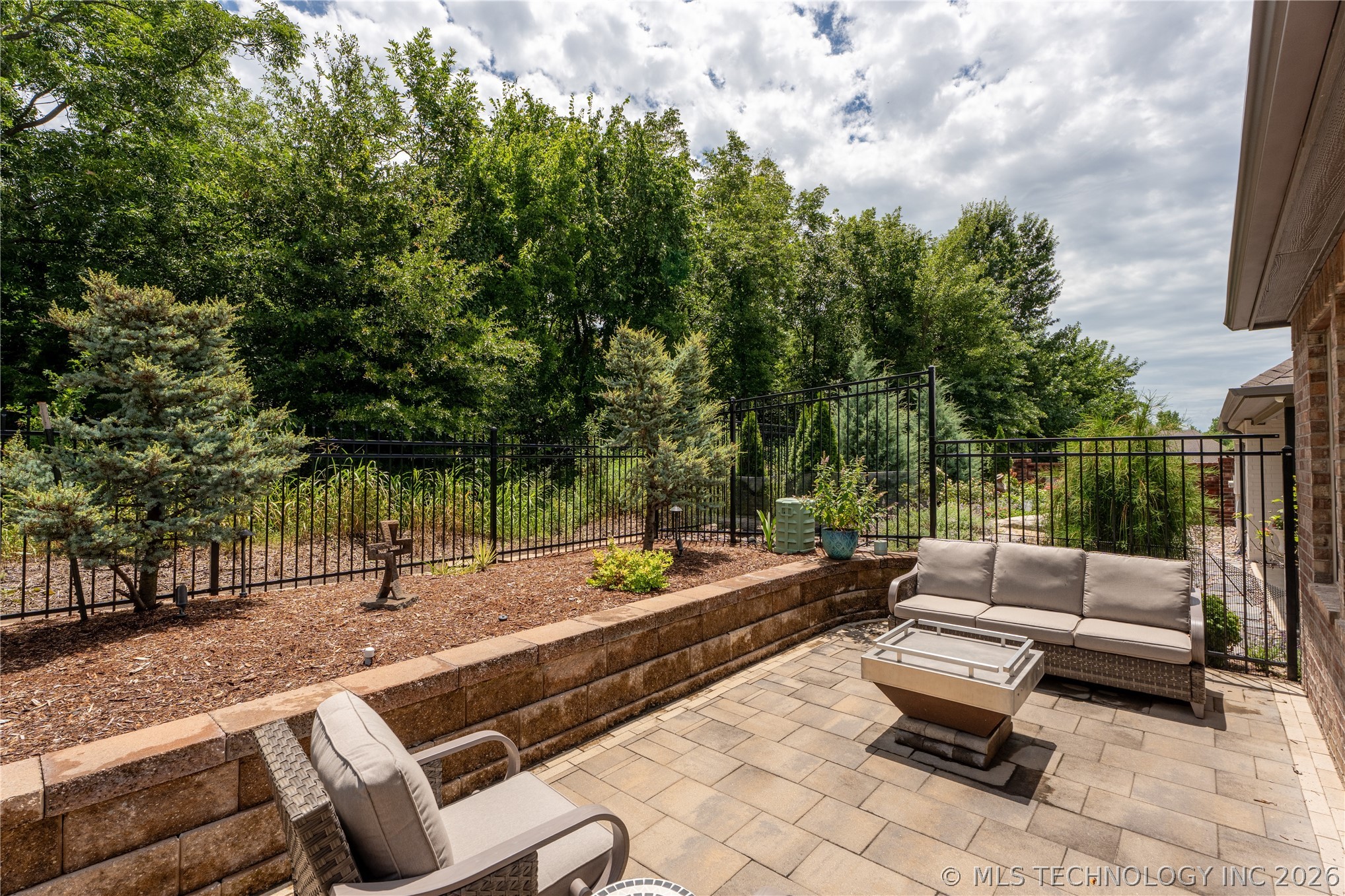 3632 S Redwood Drive Broken Arrow OK 74011