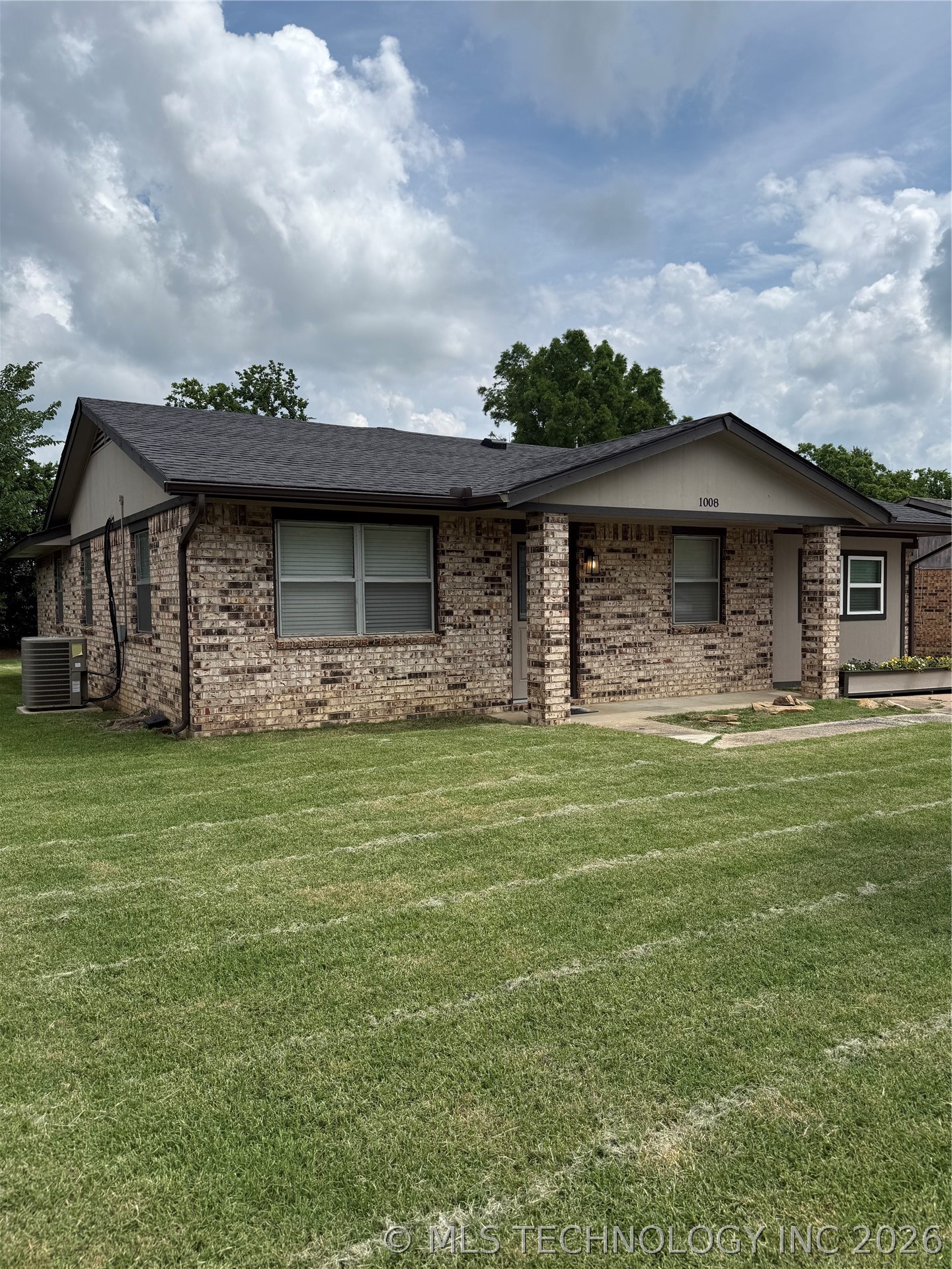 1008 W 9th Street S Claremore OK 74017