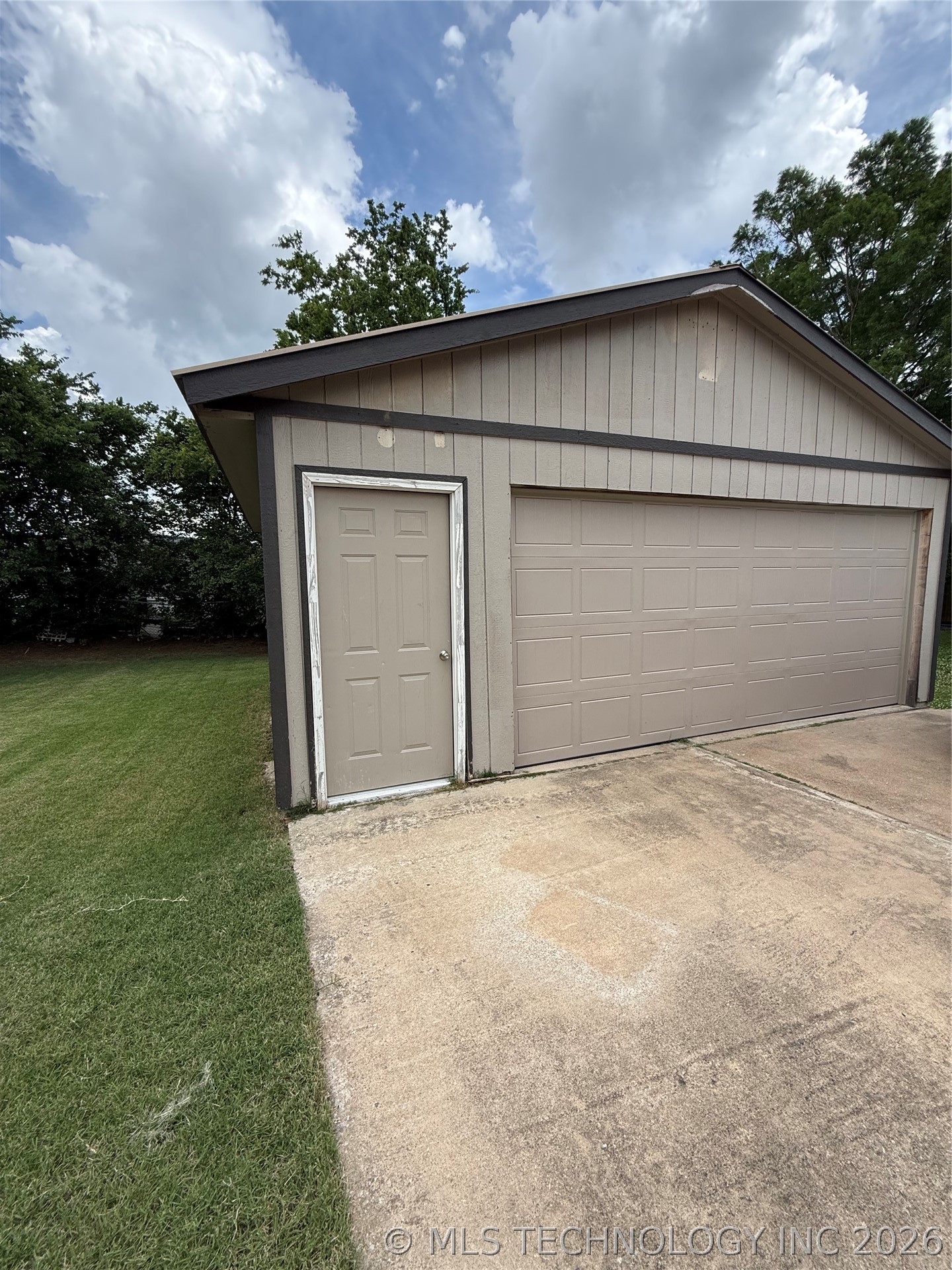 1008 W 9th Street S Claremore OK 74017